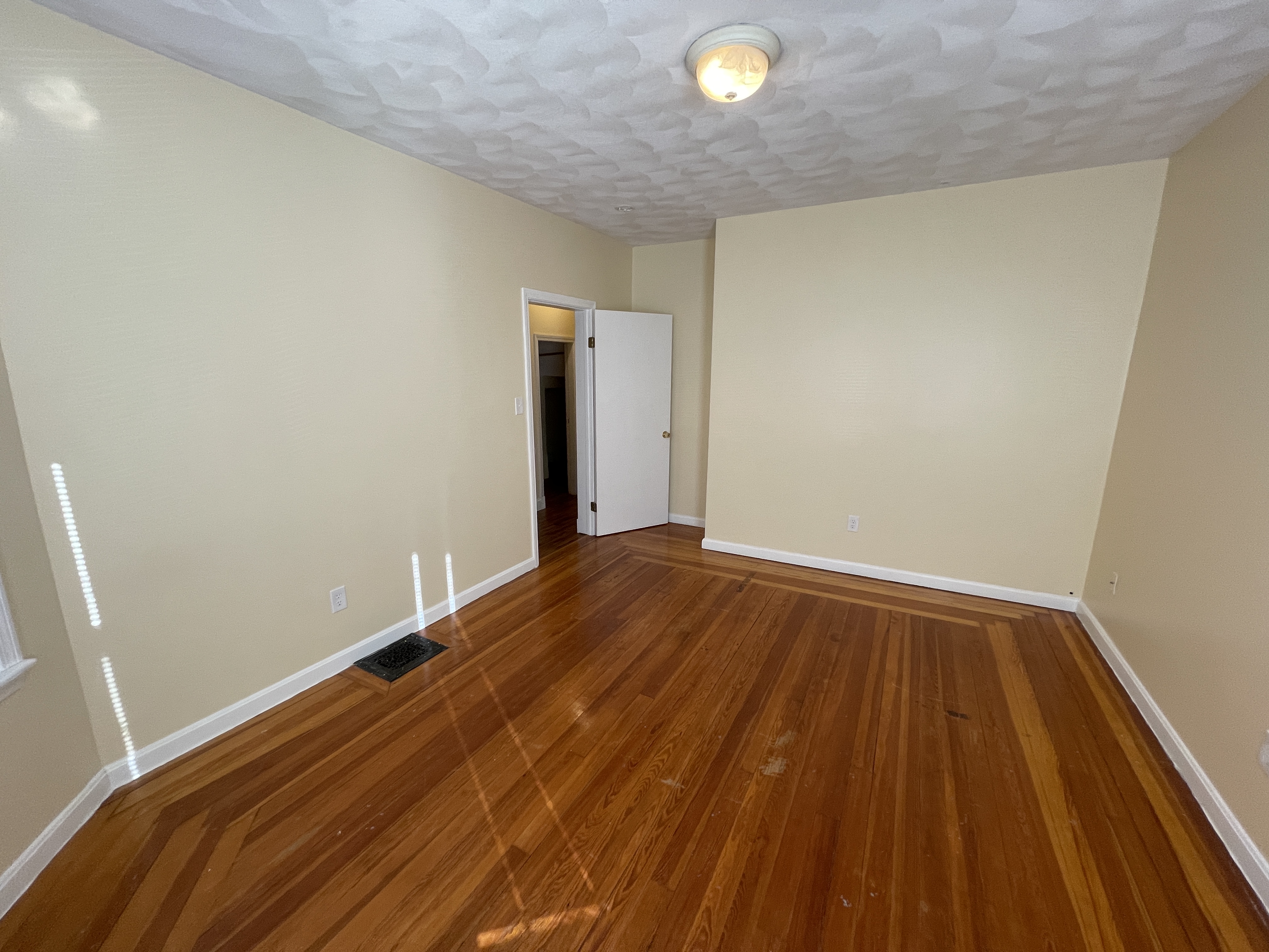 225 Holland St, Davis Square