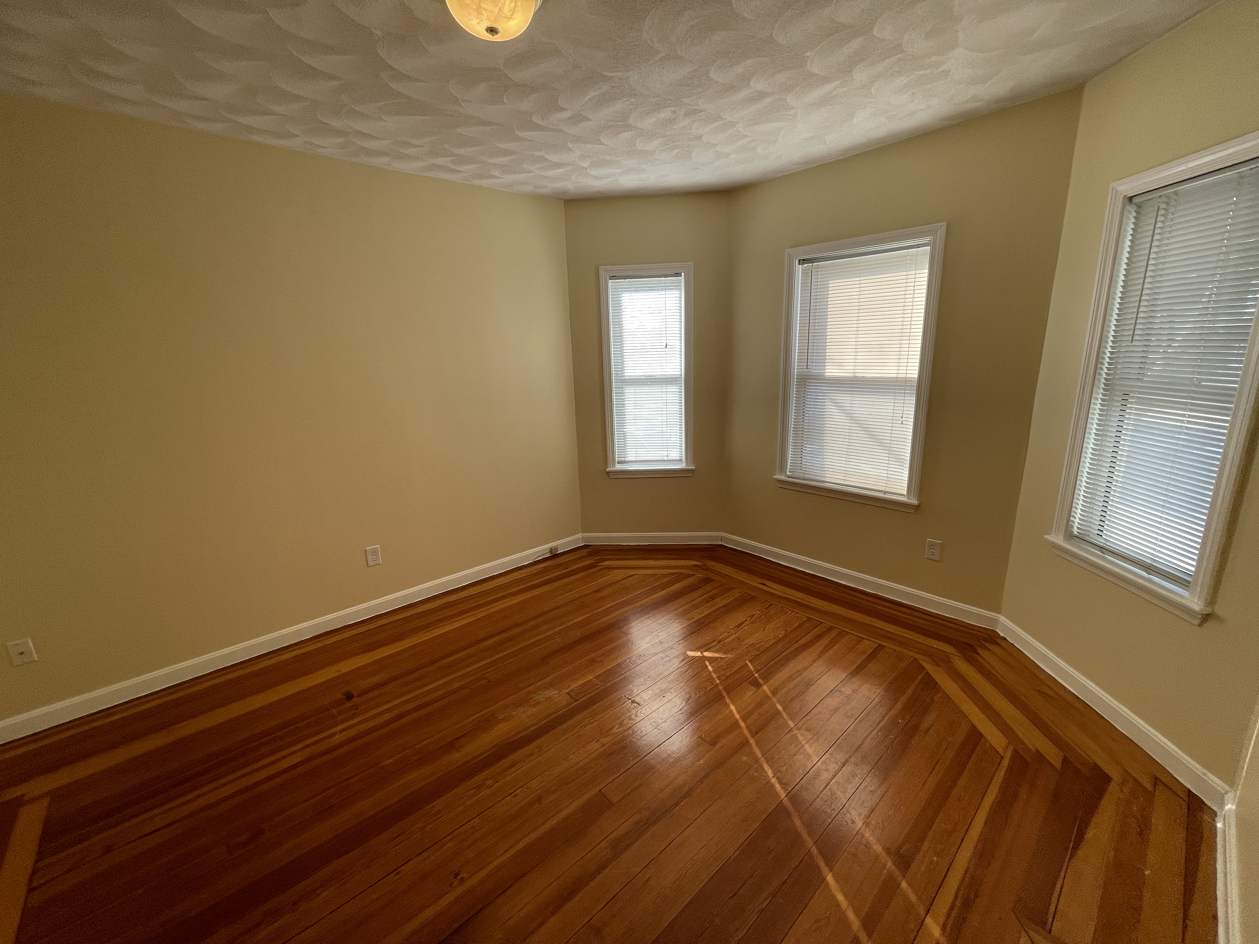 225 Holland St, Davis Square