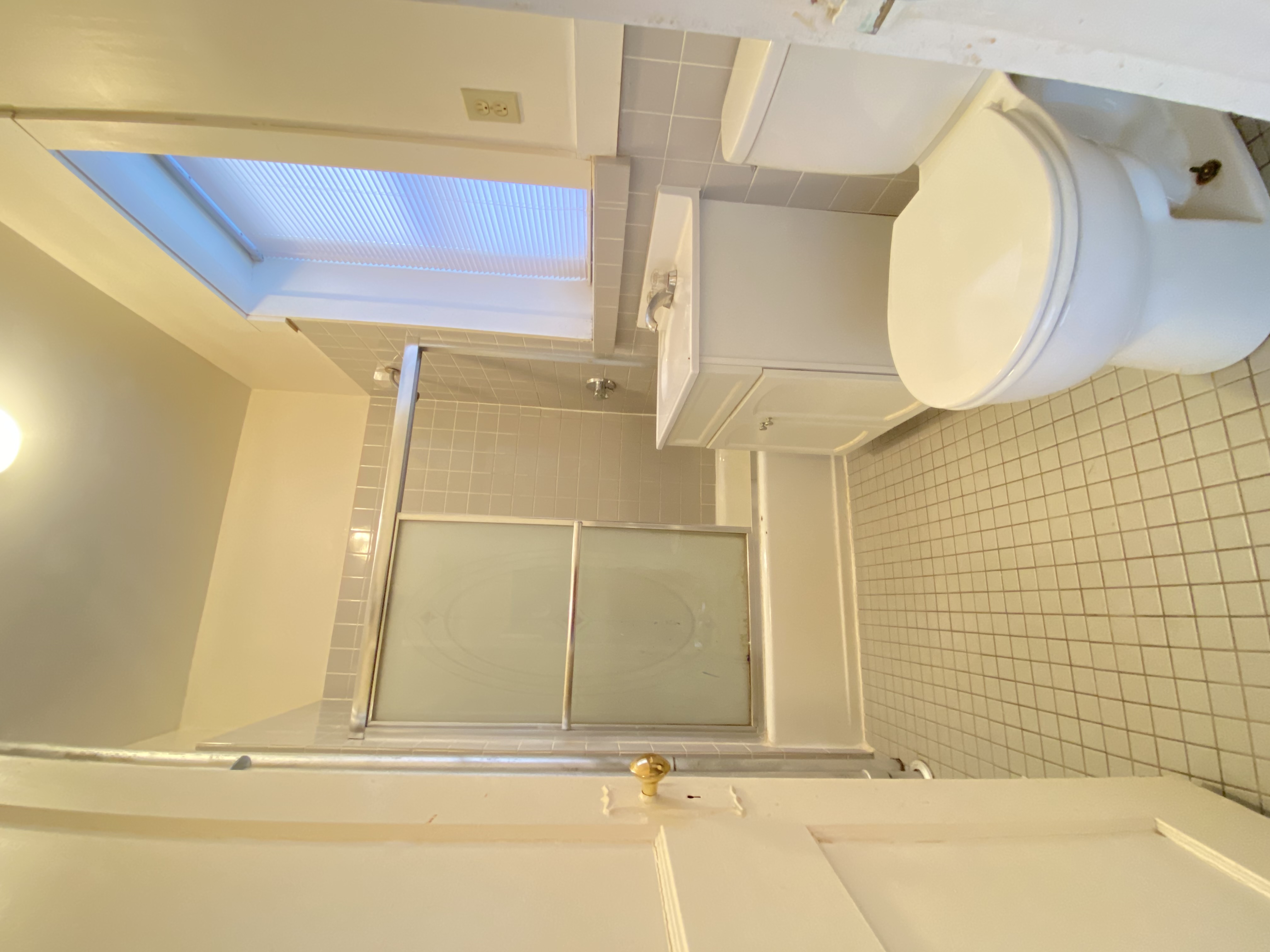 14 Palace Rd, Longwood