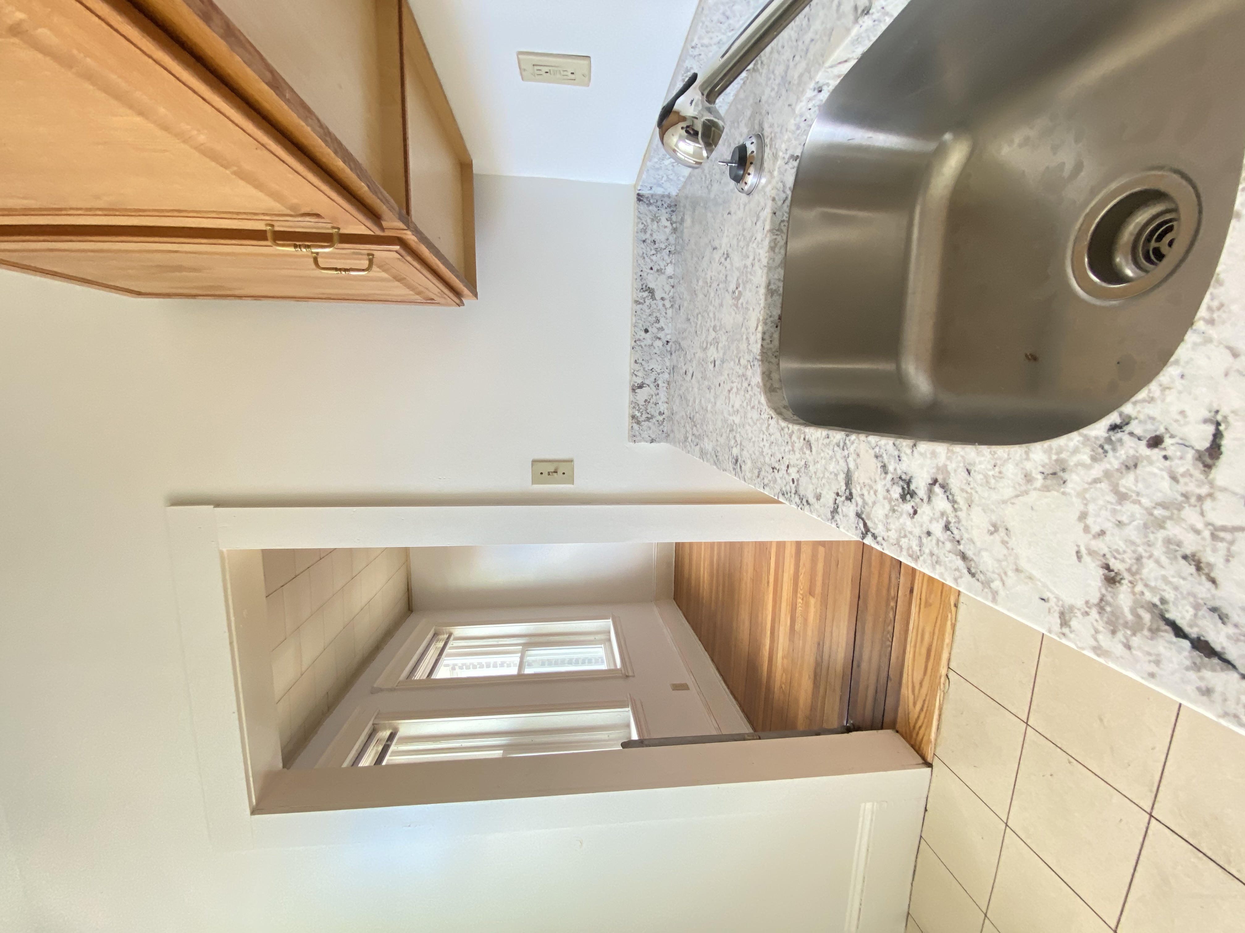 14 Palace Rd, Longwood