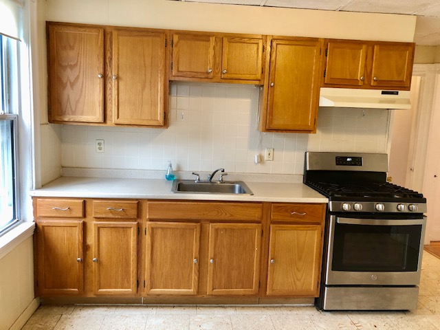 276 Belgrade Ave, Roslindale