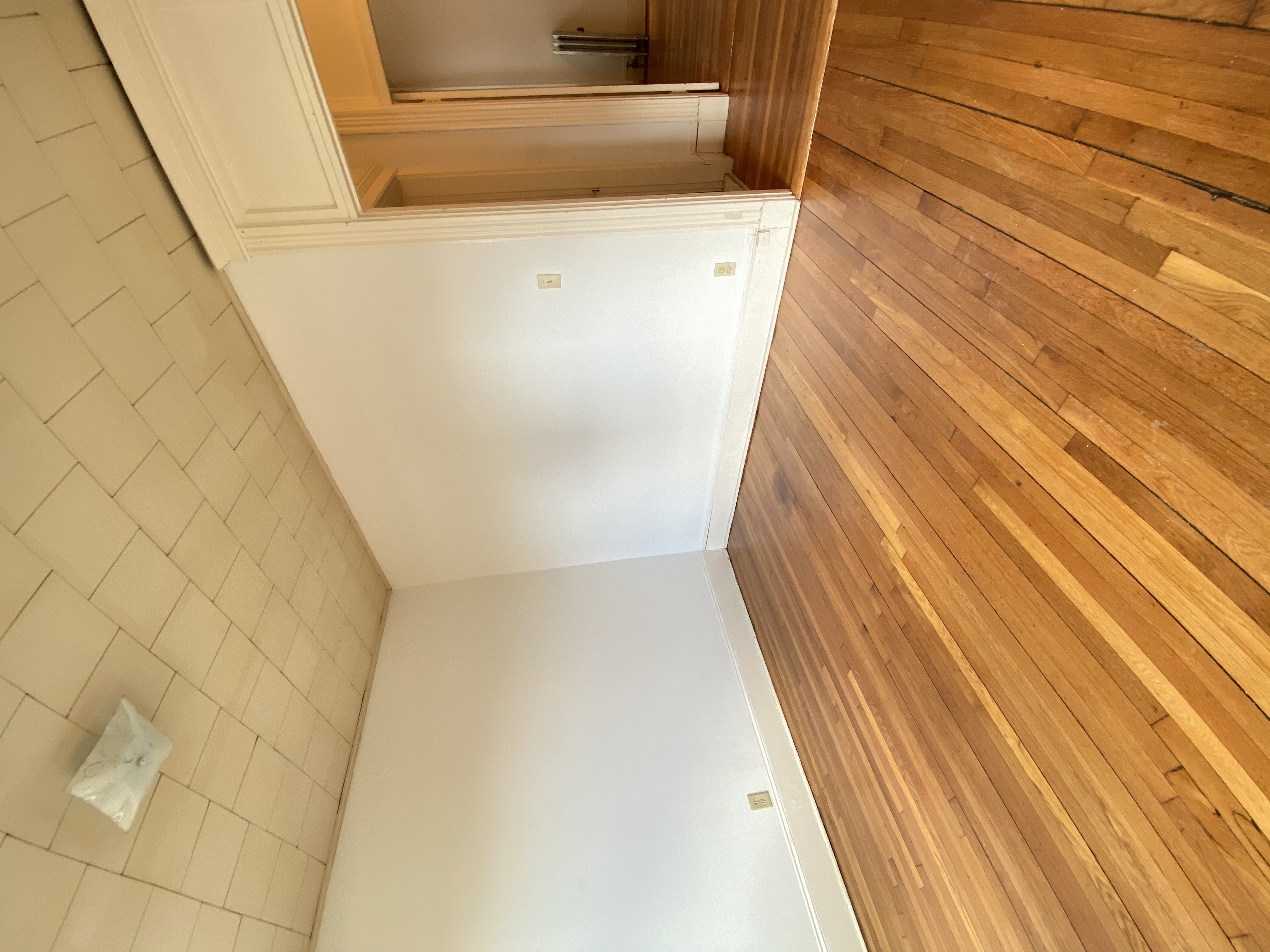 14 Palace Rd, Longwood