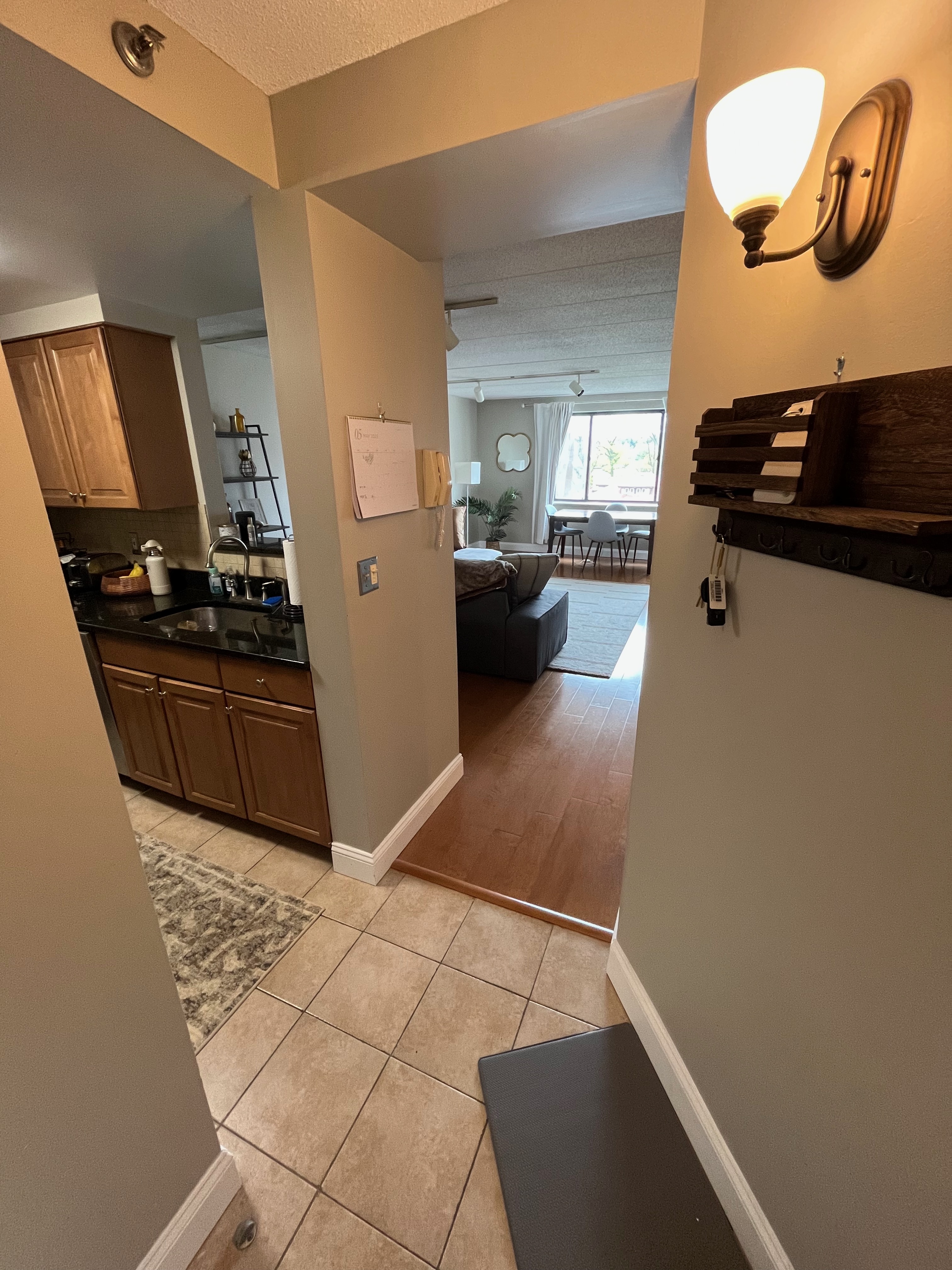 1933 Commonwealth Ave, Brighton