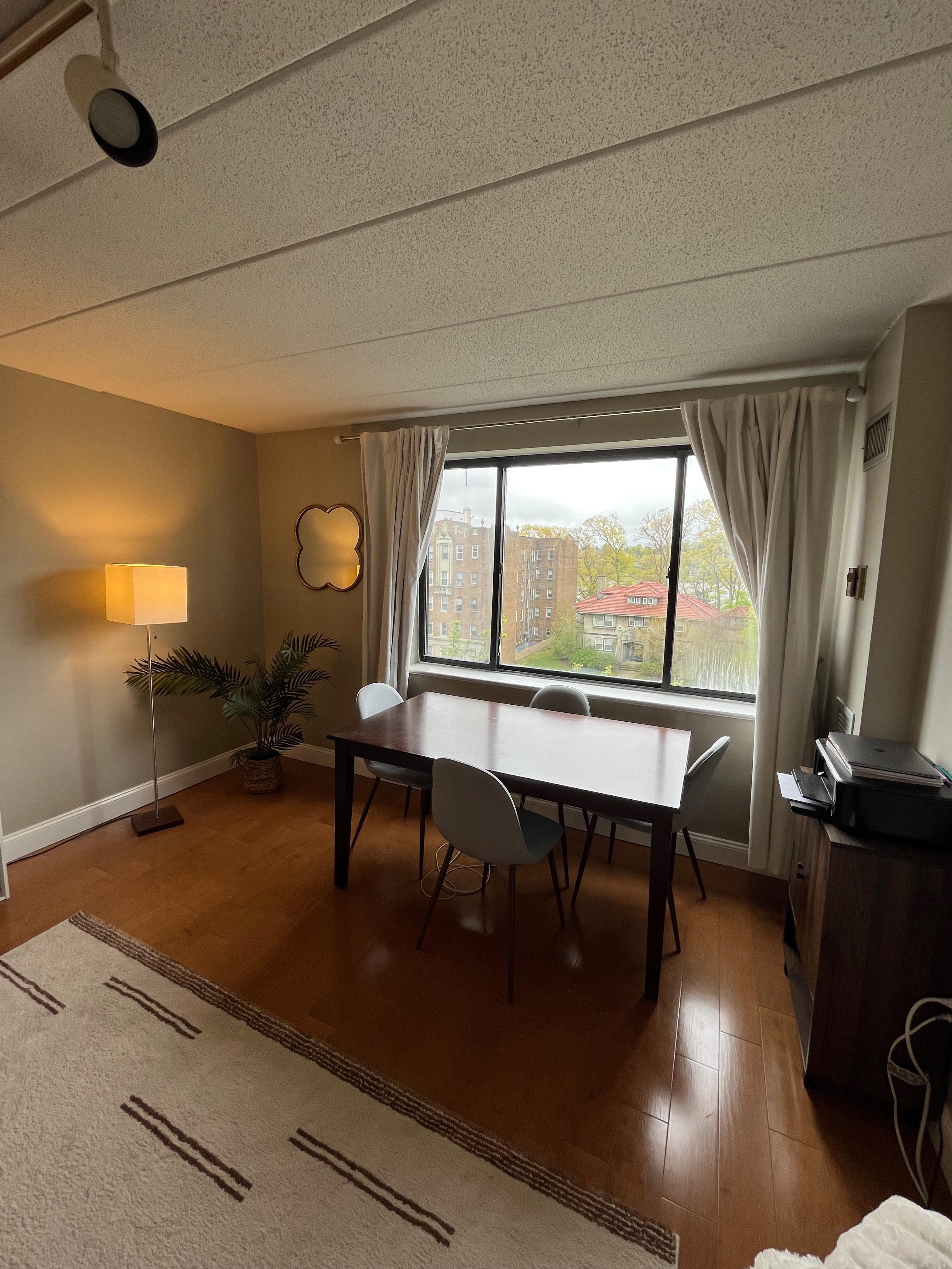 1933 Commonwealth Ave, Brighton