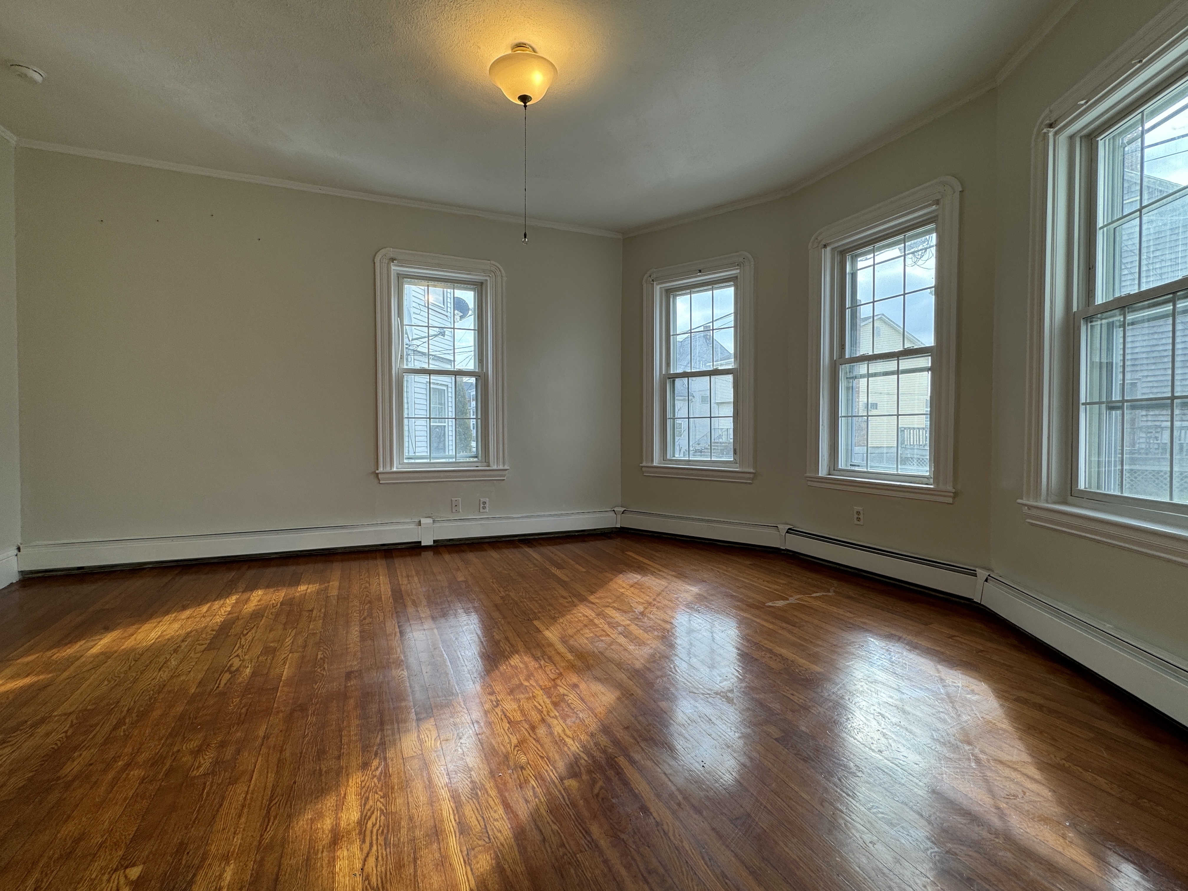 92 Crest Ave, Revere