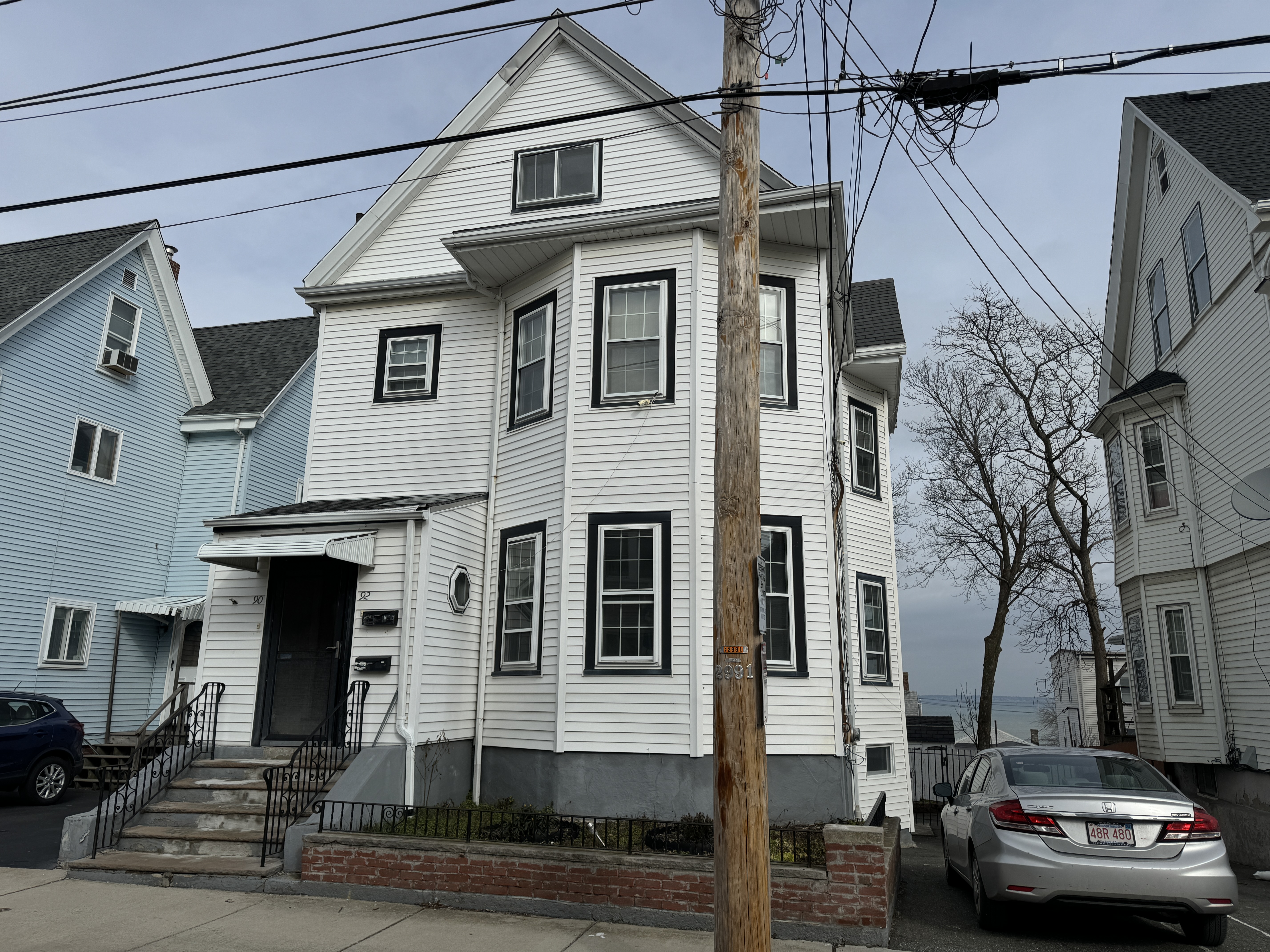 92 Crest Ave, Revere