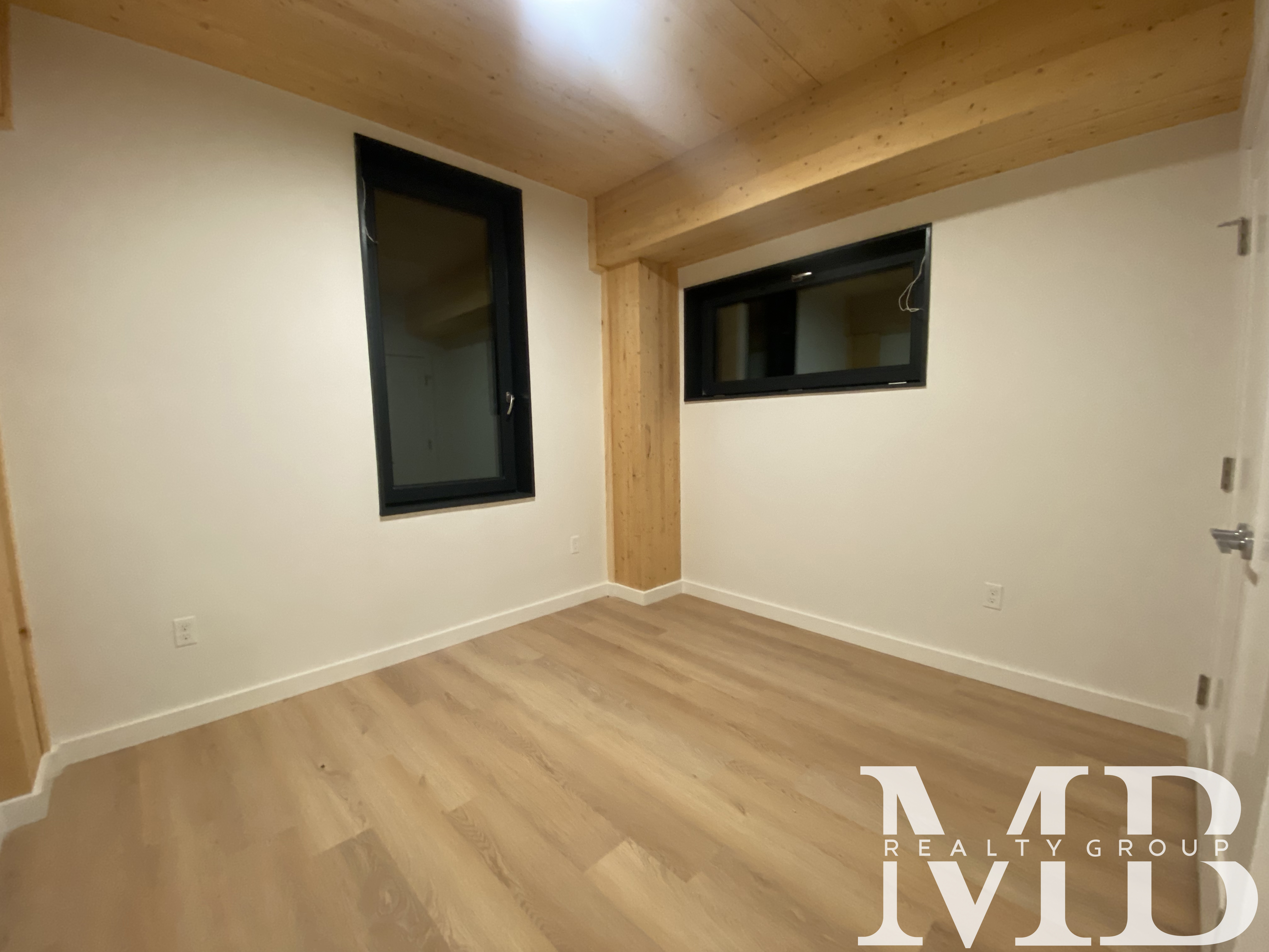 11 East Lenox St, South End