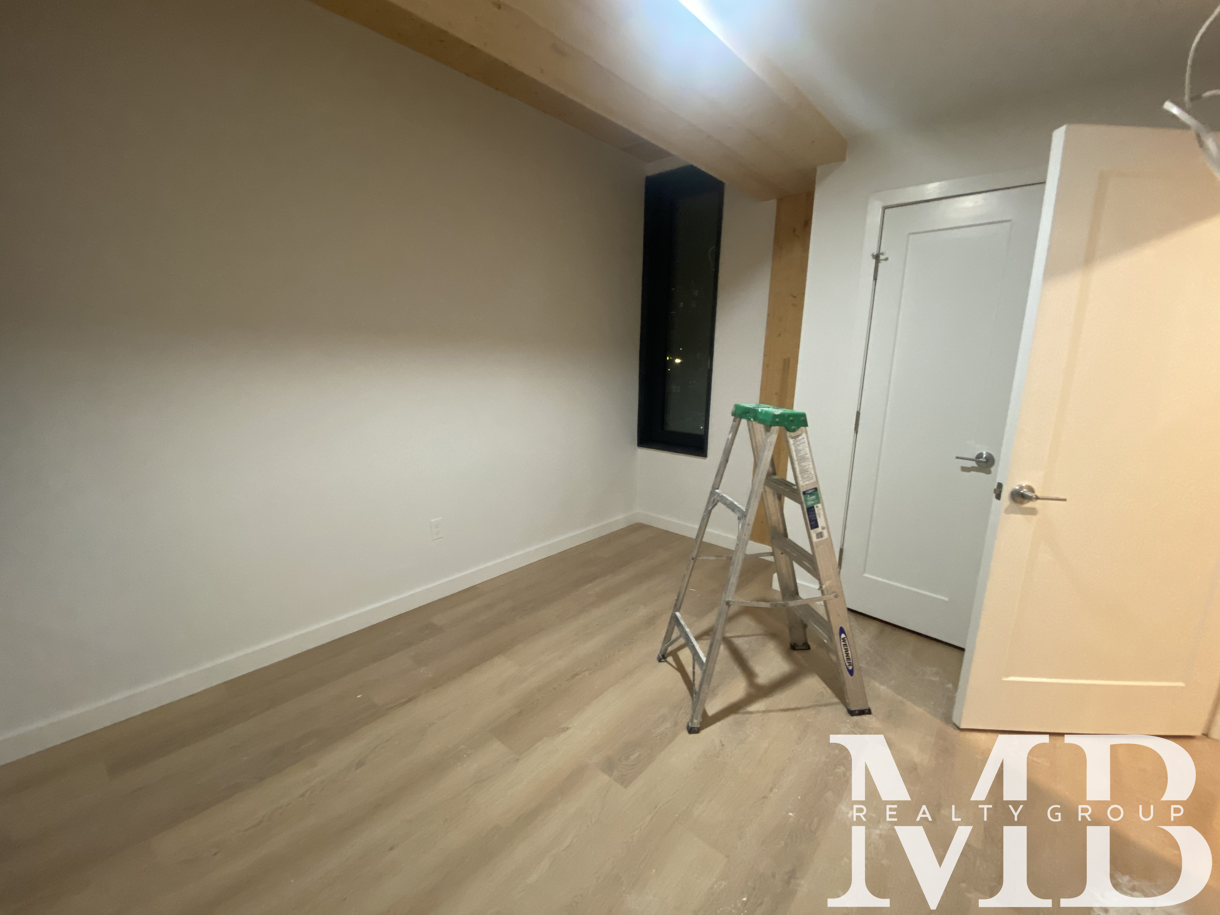 11 East Lenox St, South End