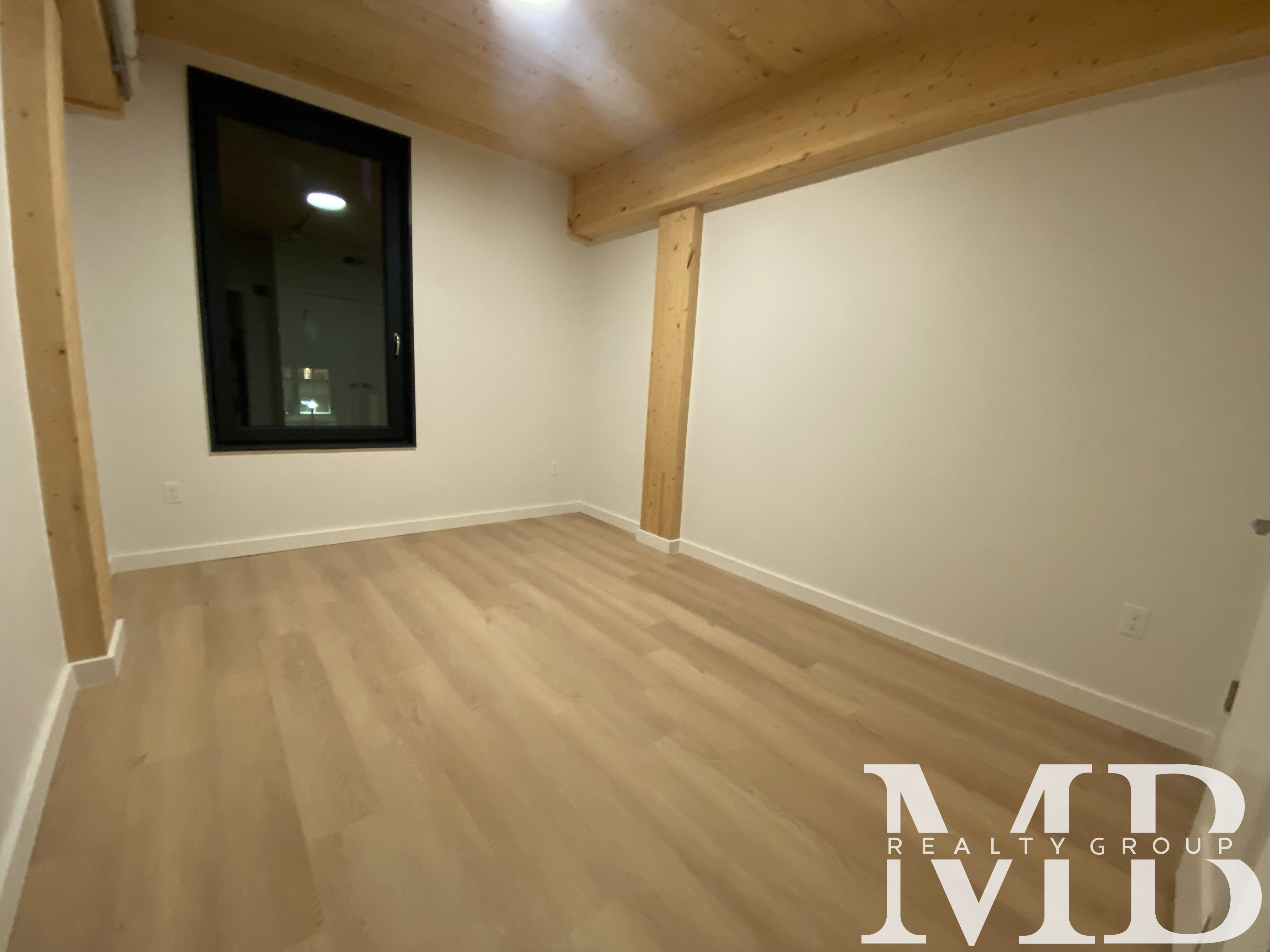 11 East Lenox St, South End