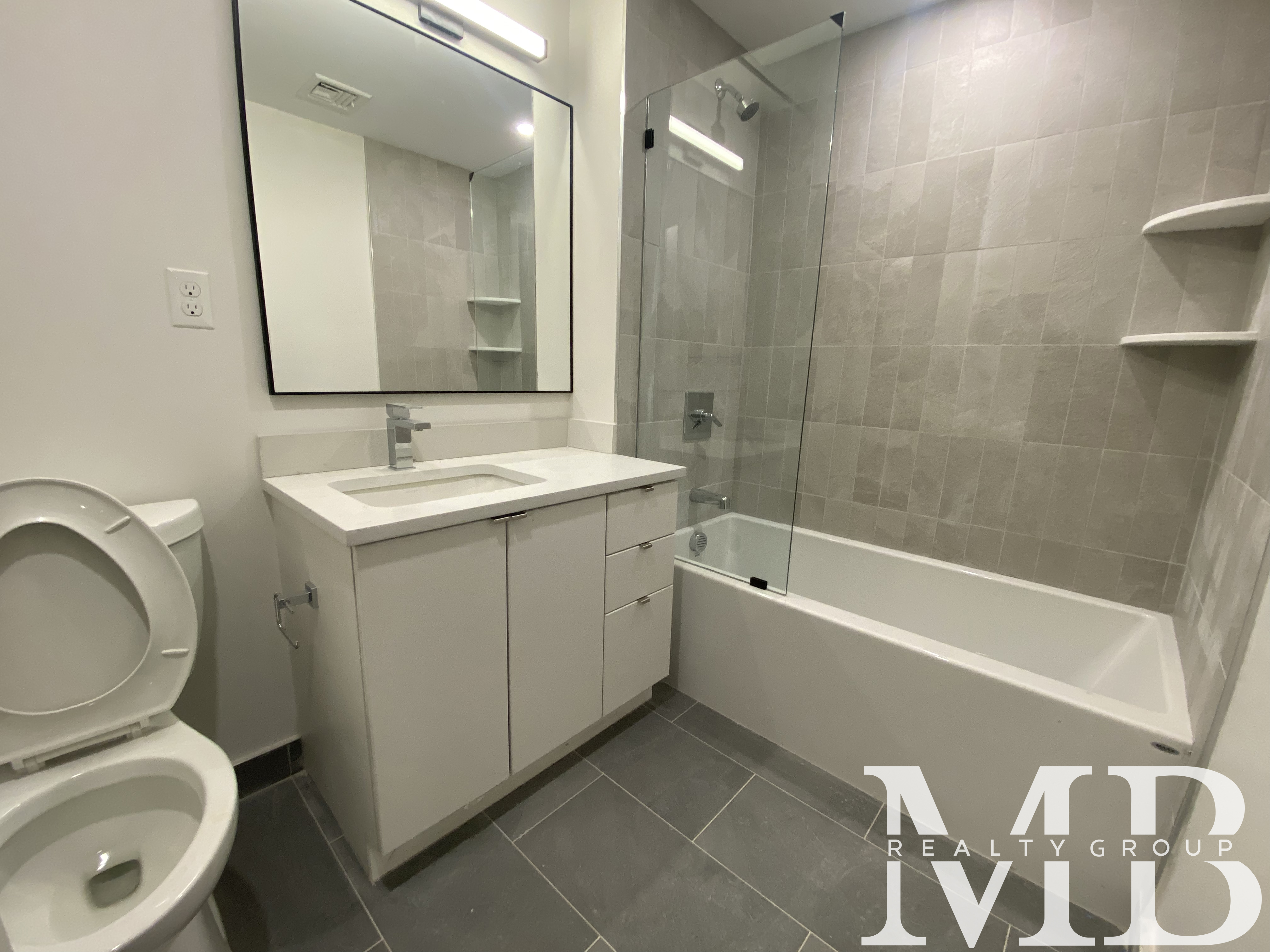 11 East Lenox St, South End