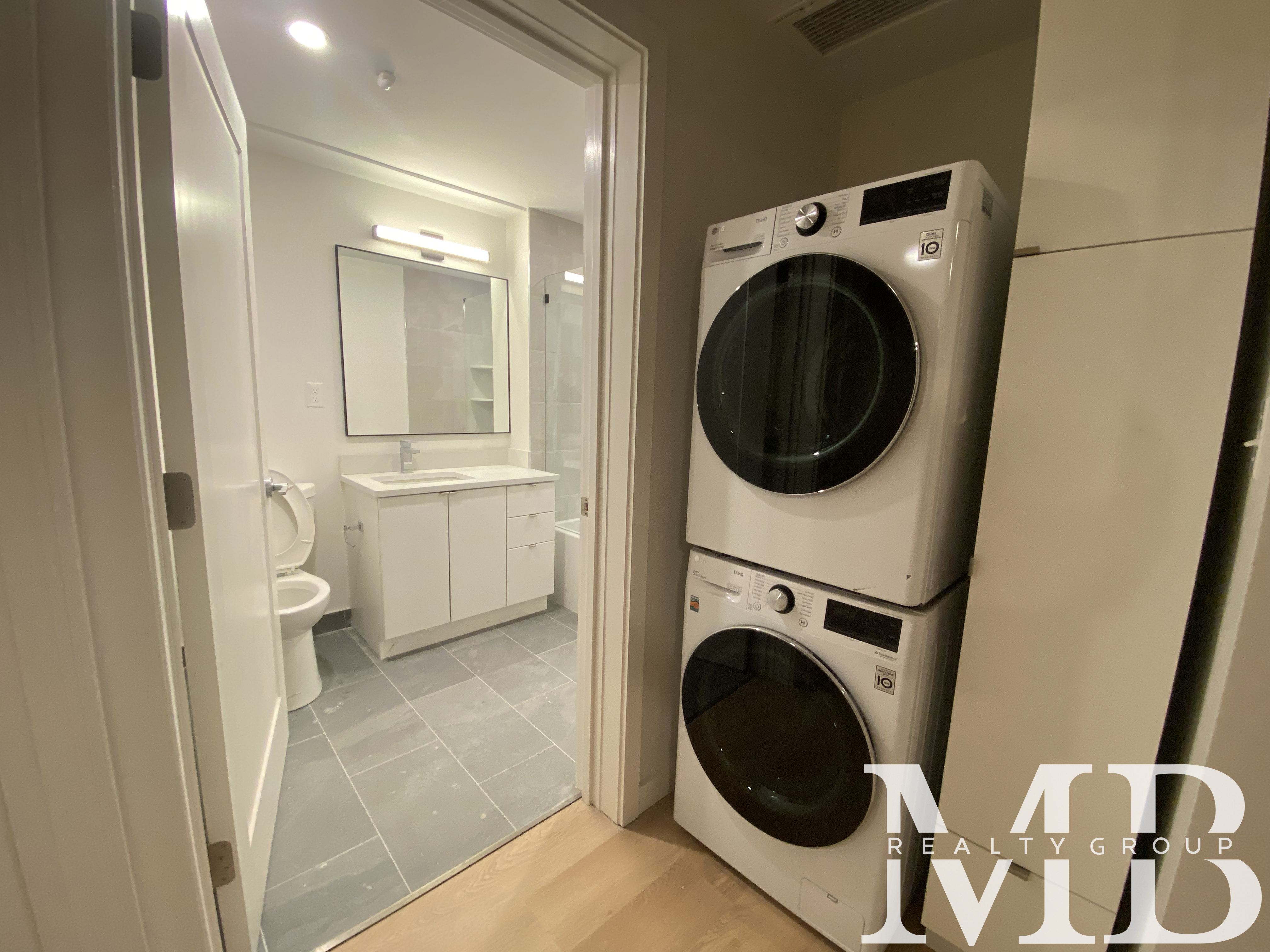 11 East Lenox St, South End