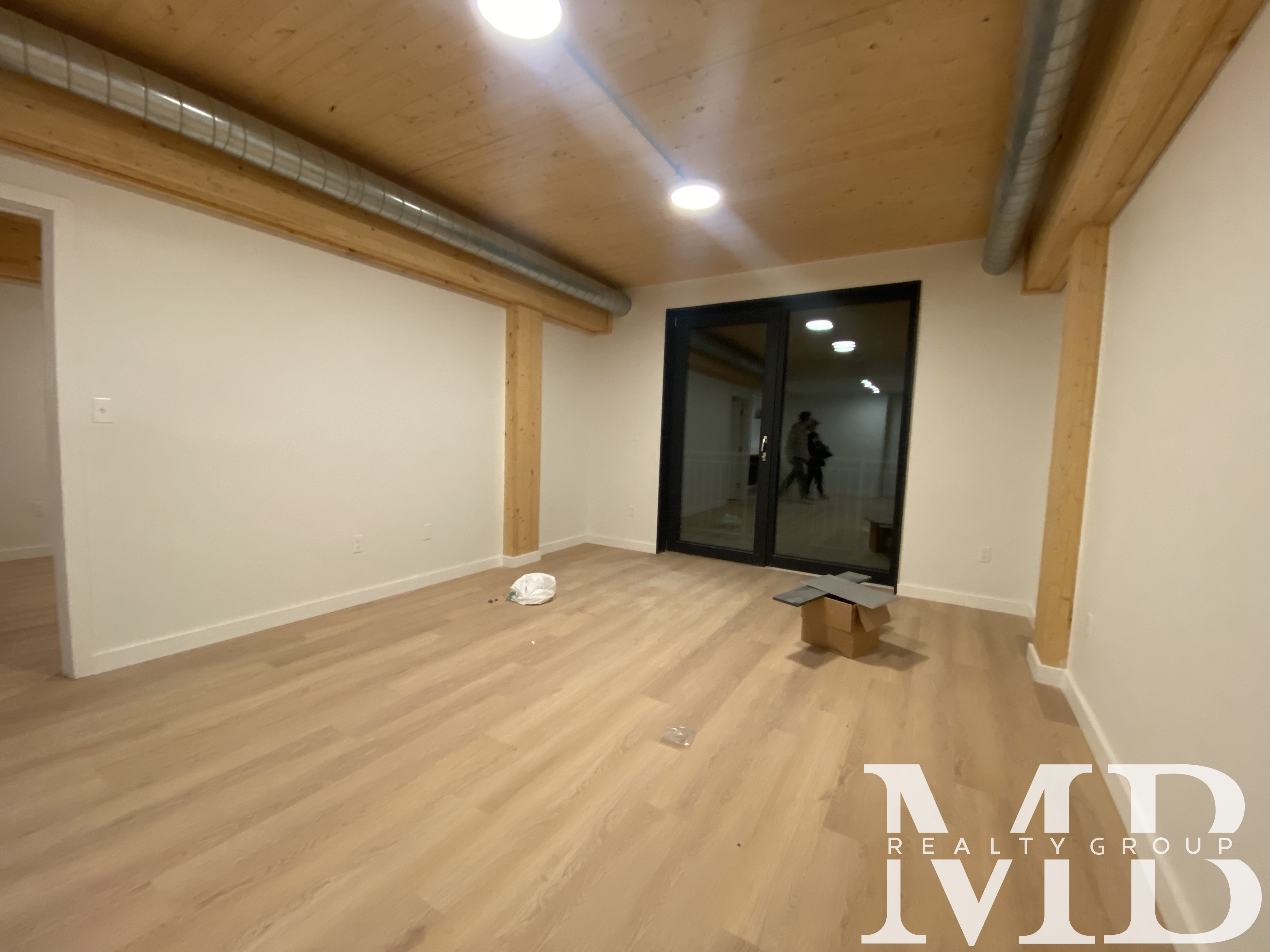 11 East Lenox St, South End