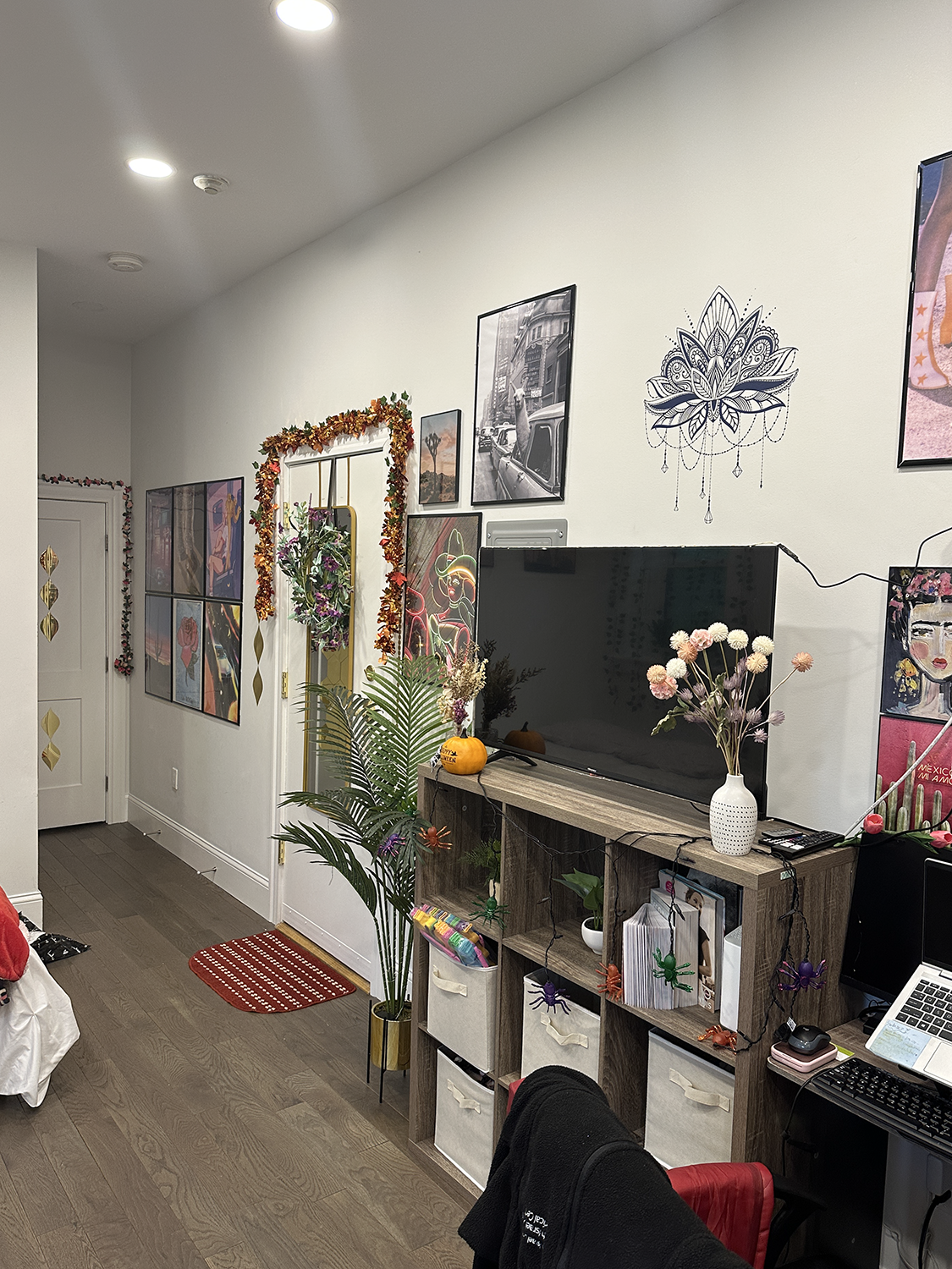 164 Queensberry, Fenway