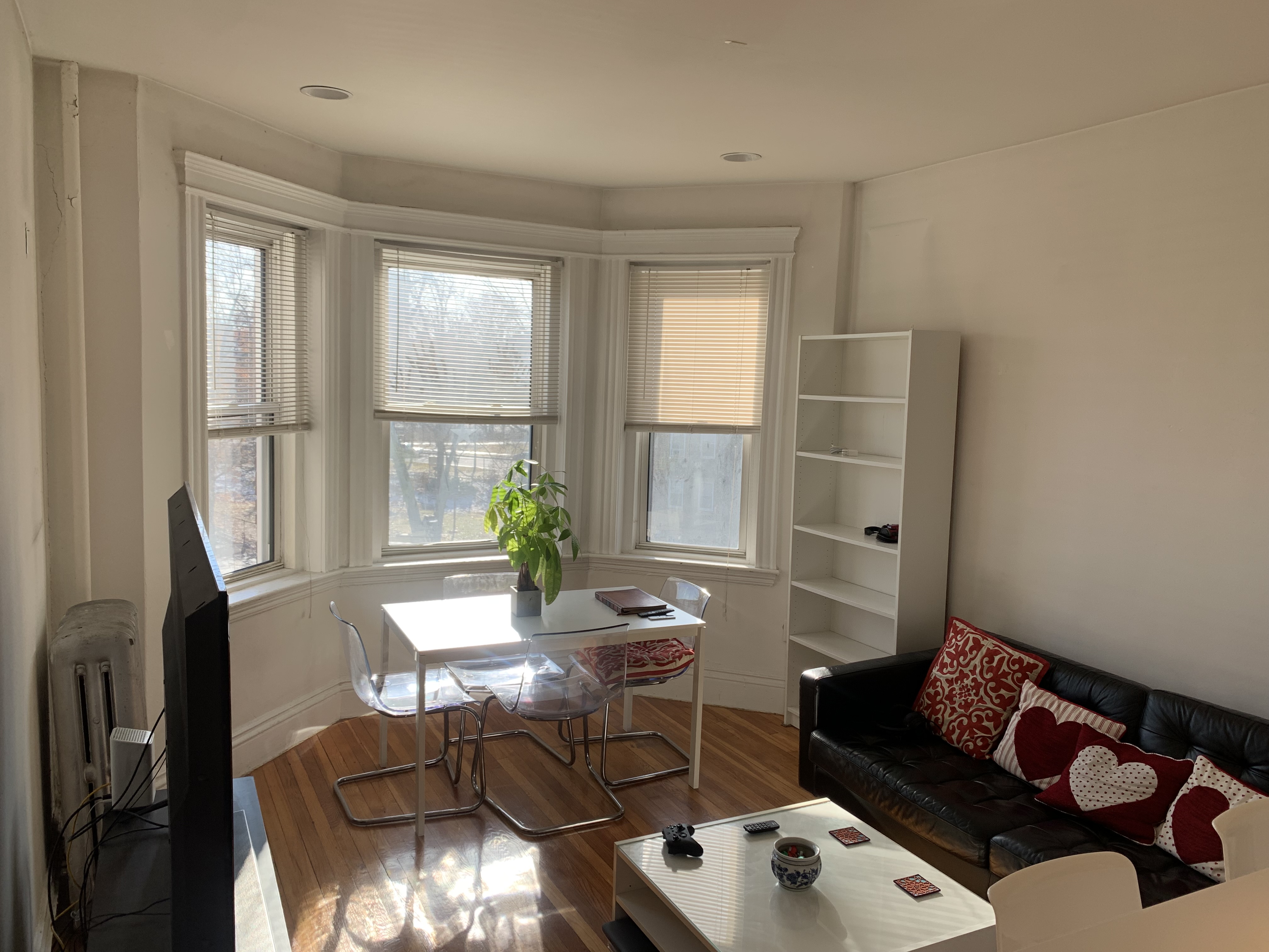 100 Queensberry St, Fenway