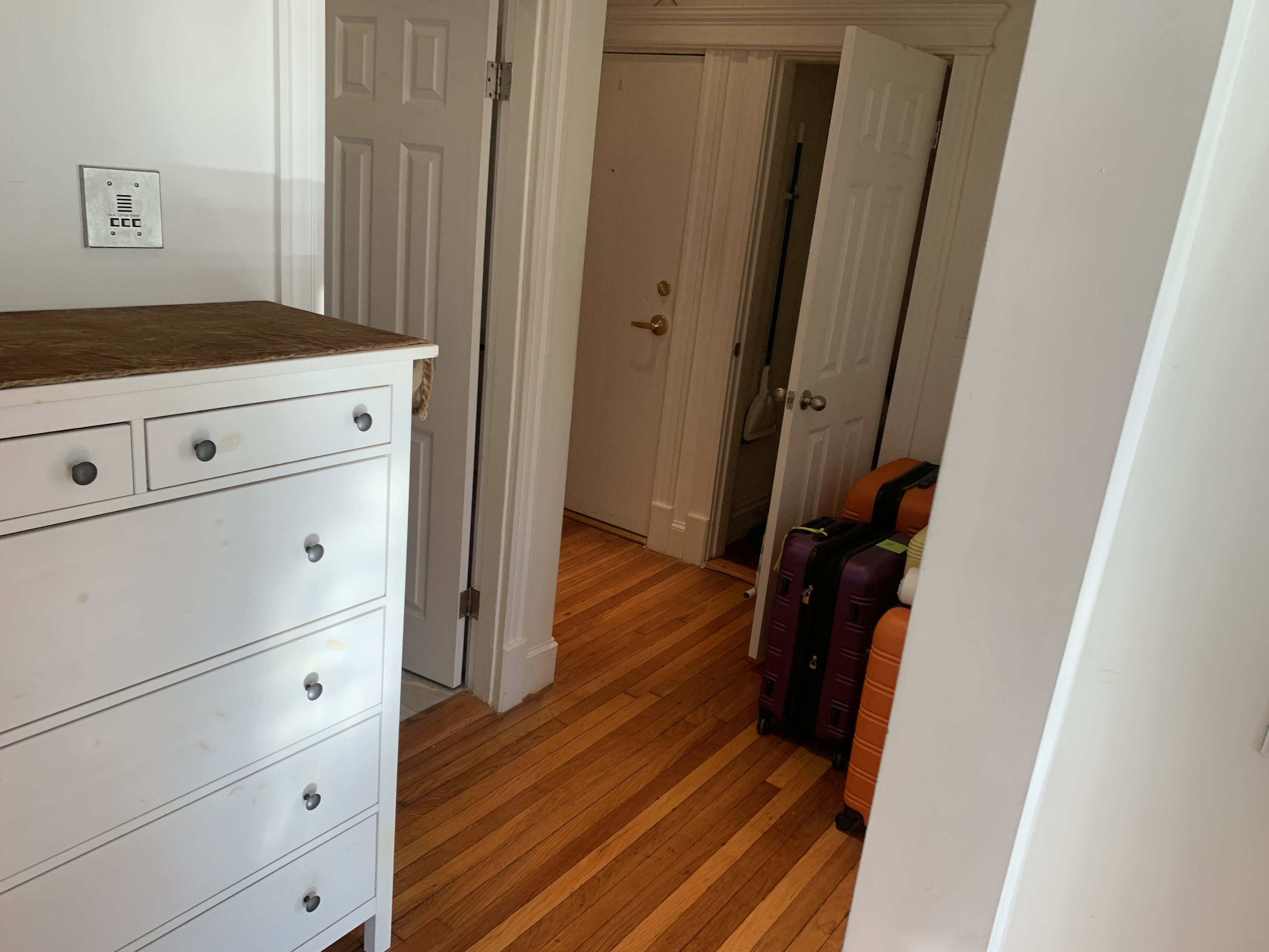 100 Queensberry St, Fenway