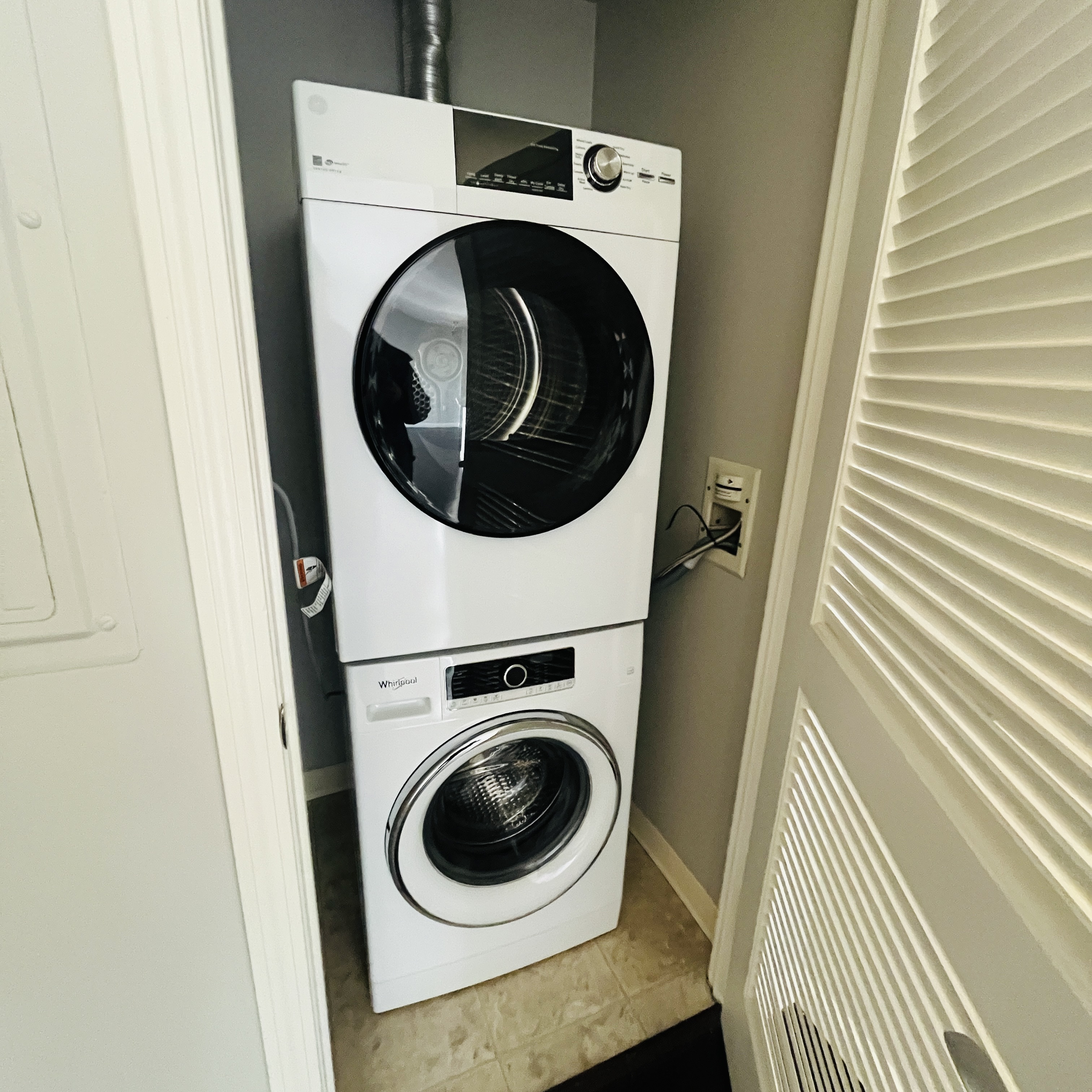 1 Park Ln, Seaport District