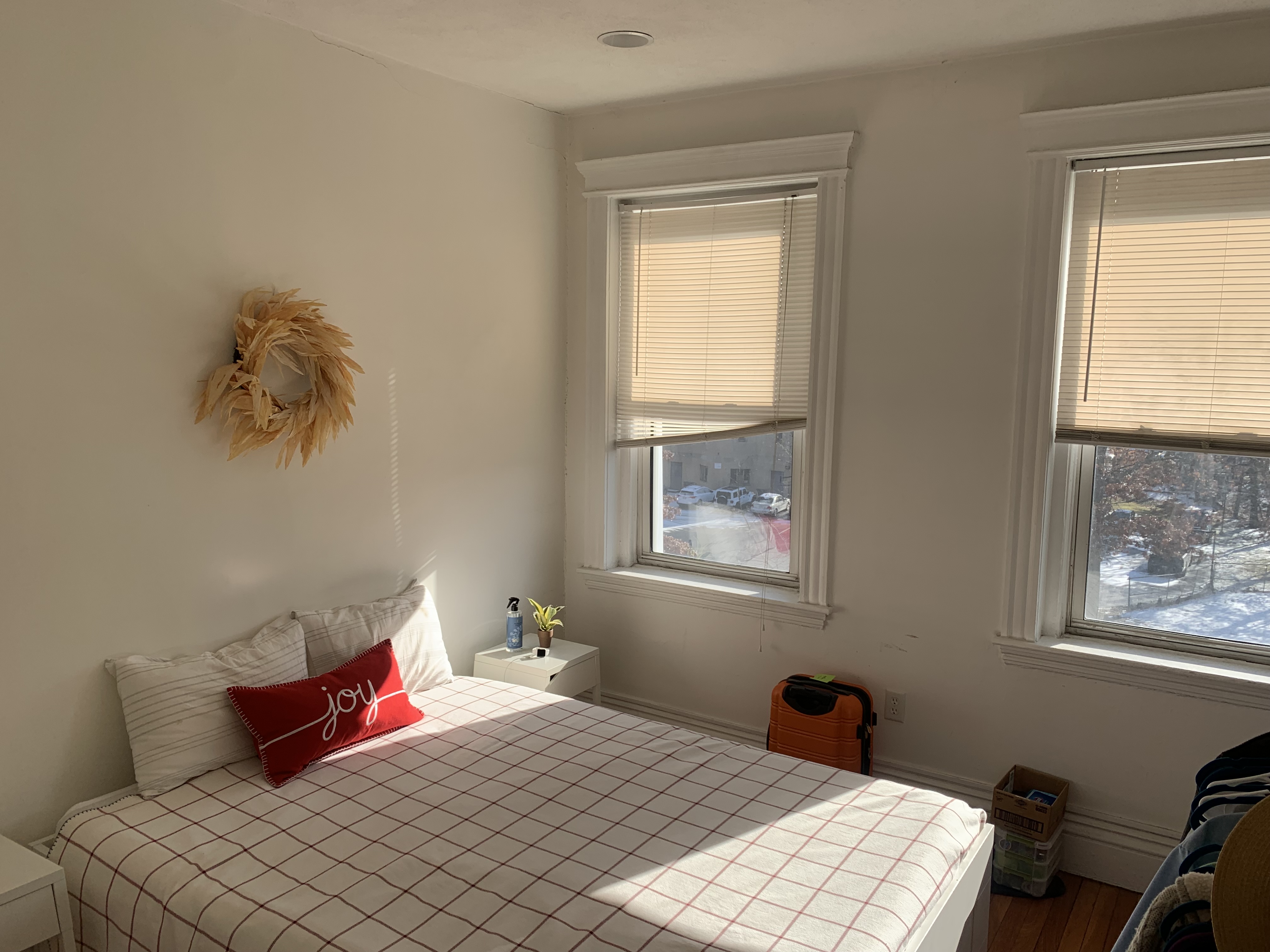 100 Queensberry St, Fenway