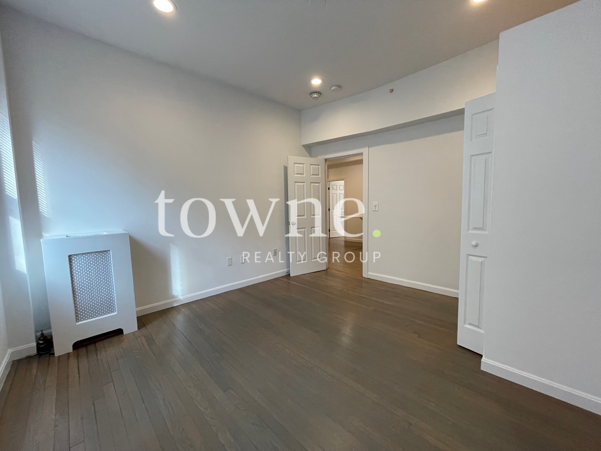 11 Queensberry St, Fenway