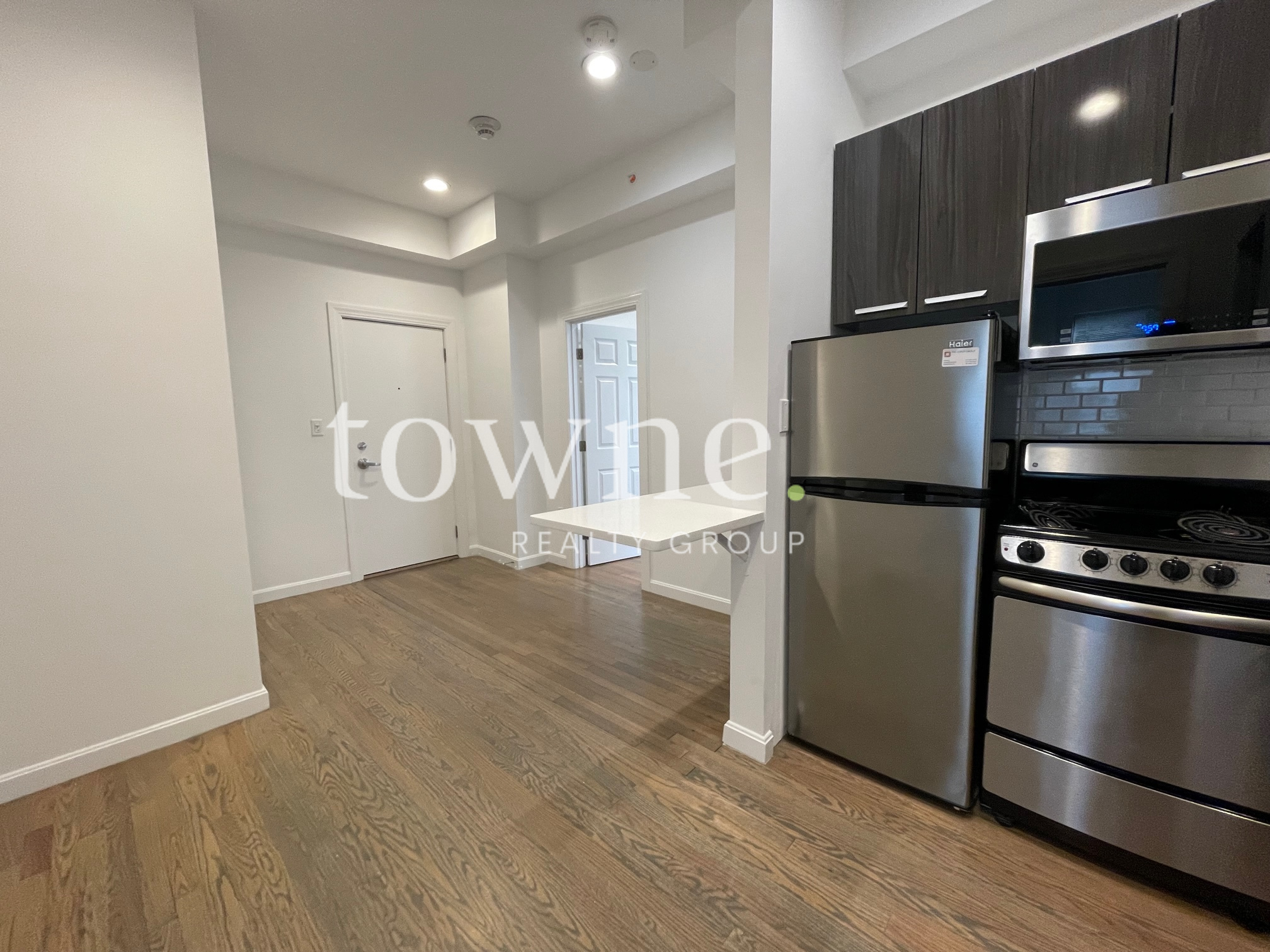 11 Queensberry St, Fenway