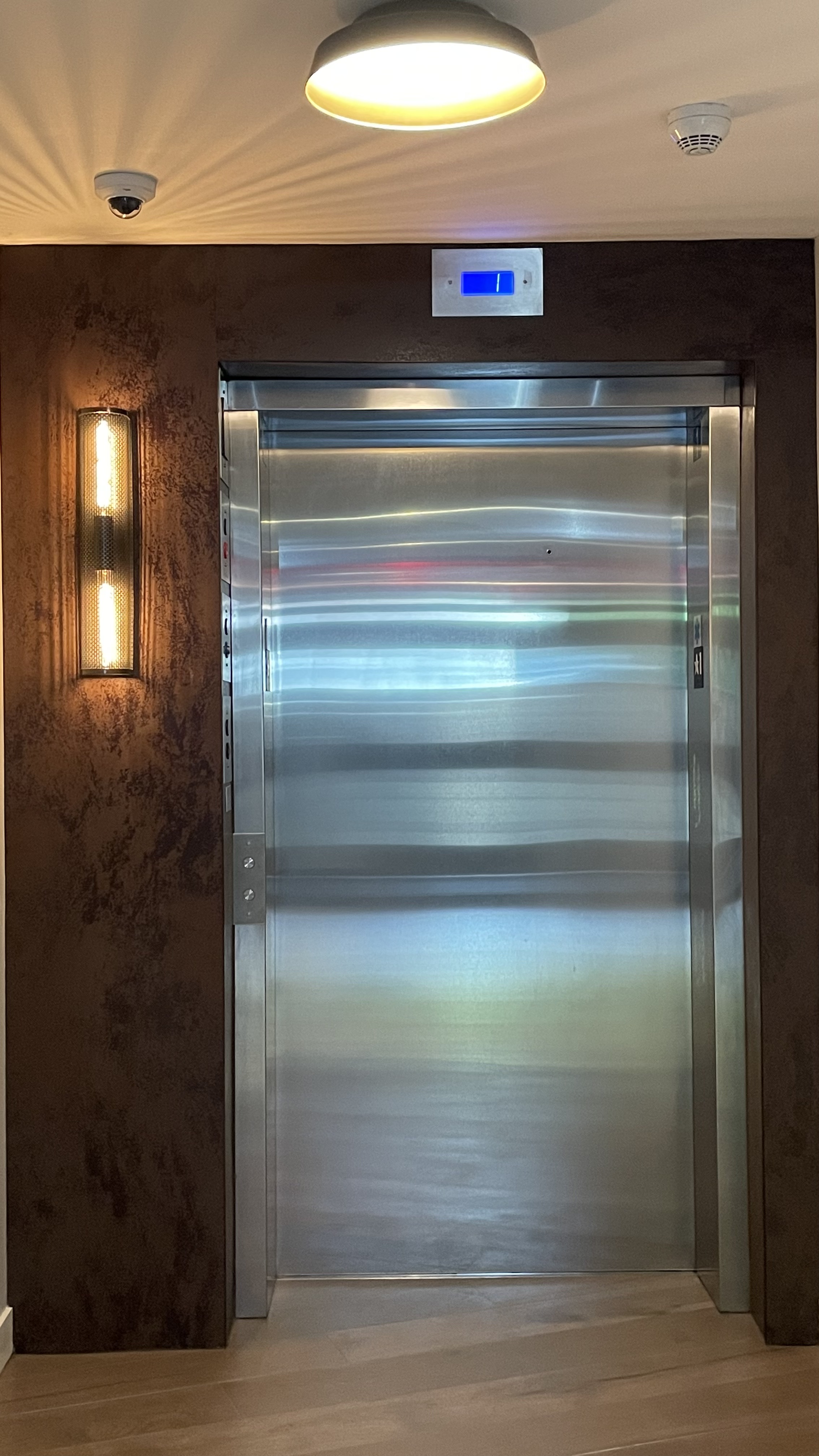 54 Auburn St, Coolidge Corner