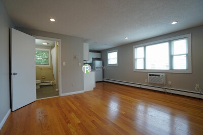 121 Ash St, South Side