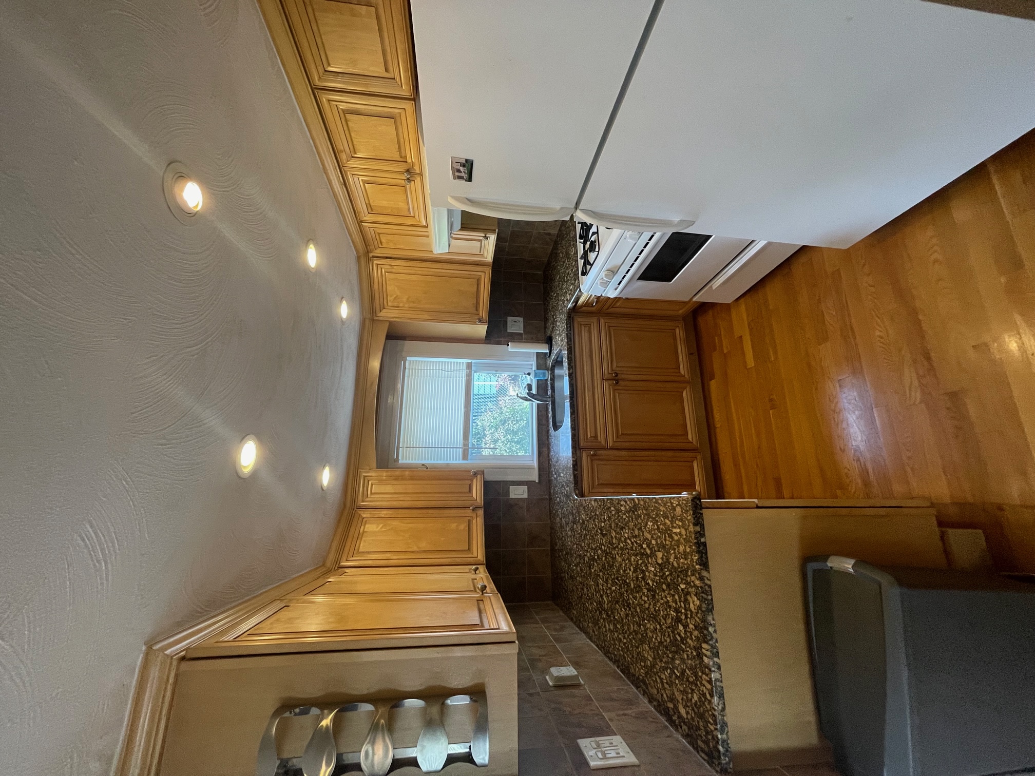 32 Linden Ave, Porter Square