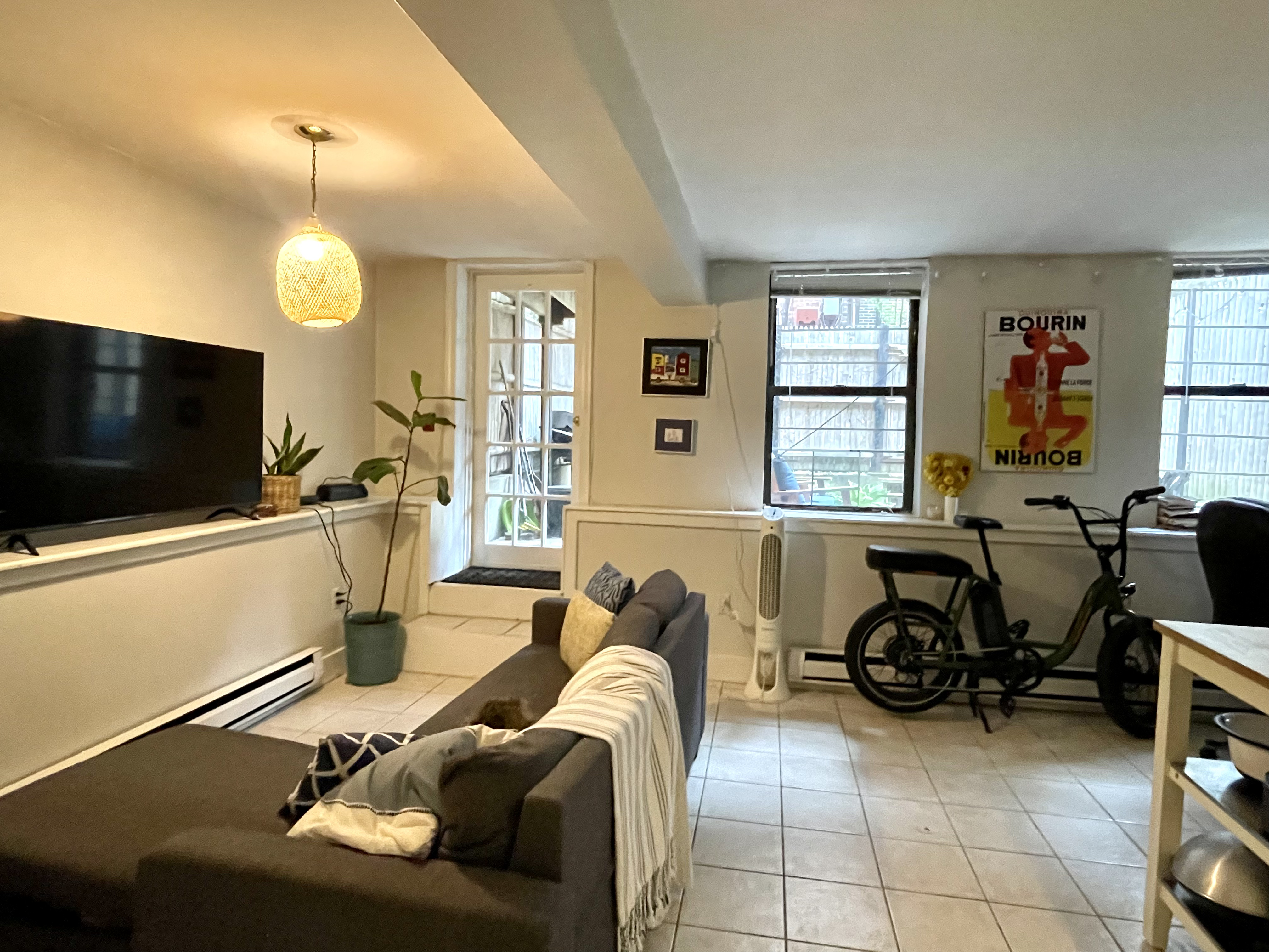 33 Hanson St, South Boston