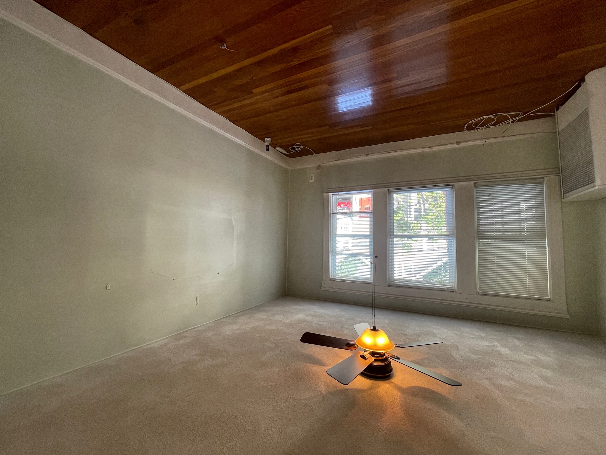 15 Irvington Rd, West Somerville