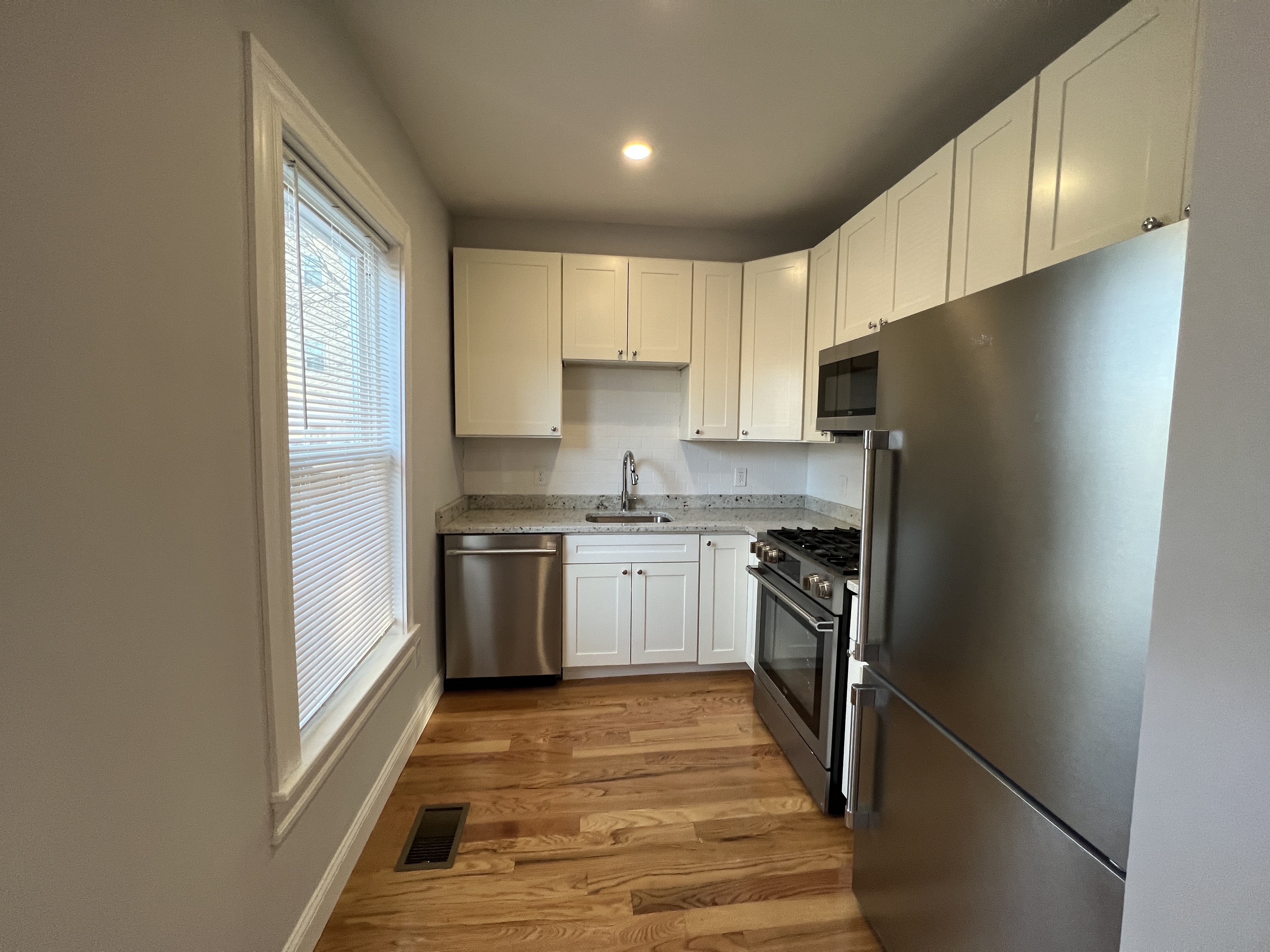 374 Oxford St, Baldwin