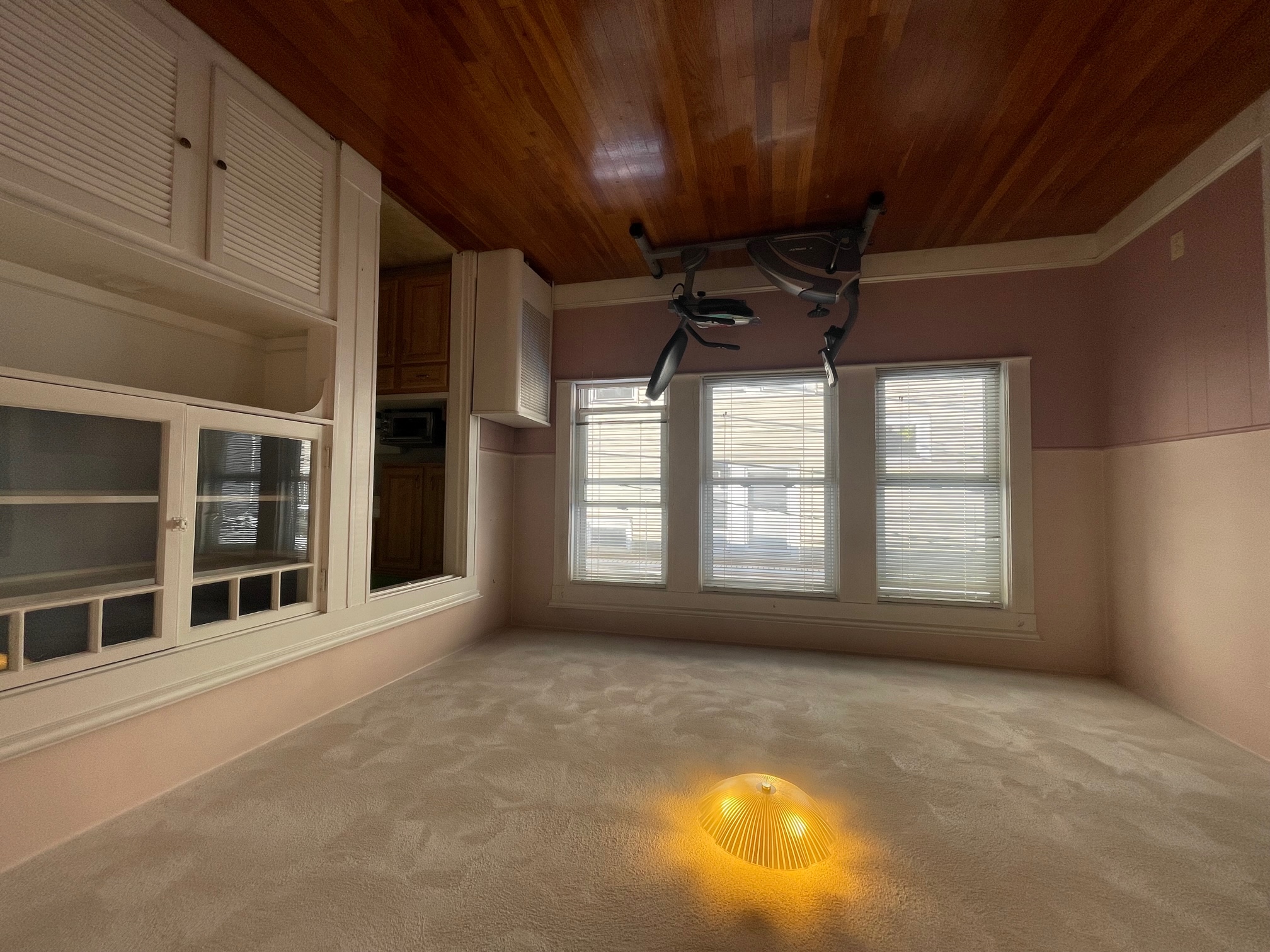 15 Irvington Rd, West Somerville