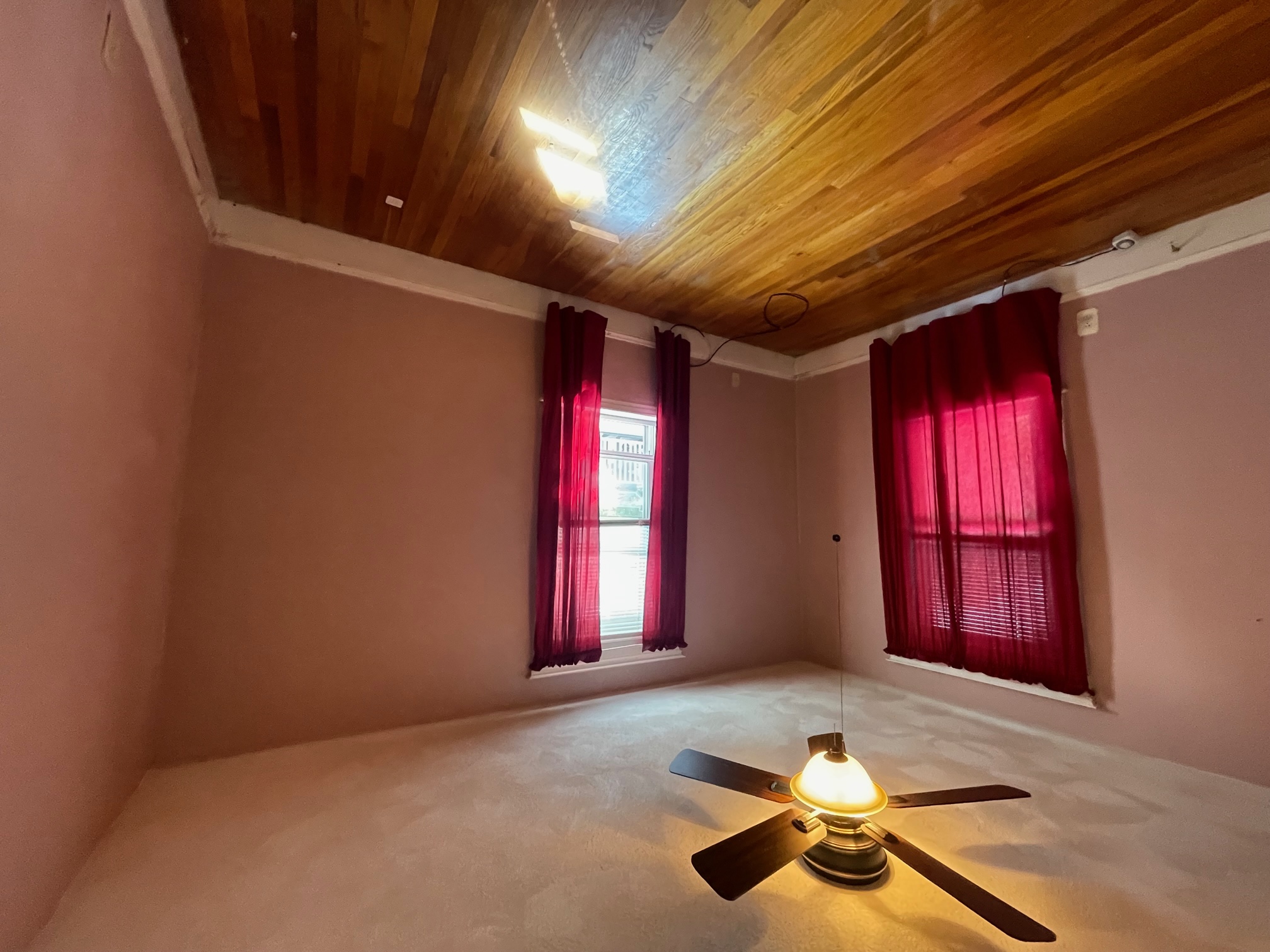 15 Irvington Rd, West Somerville