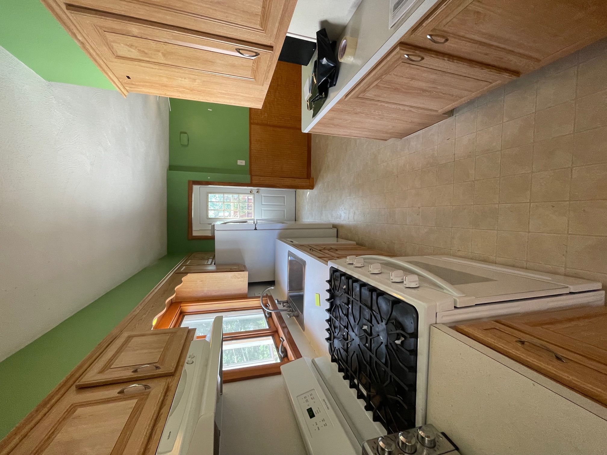 15 Irvington Rd, West Somerville