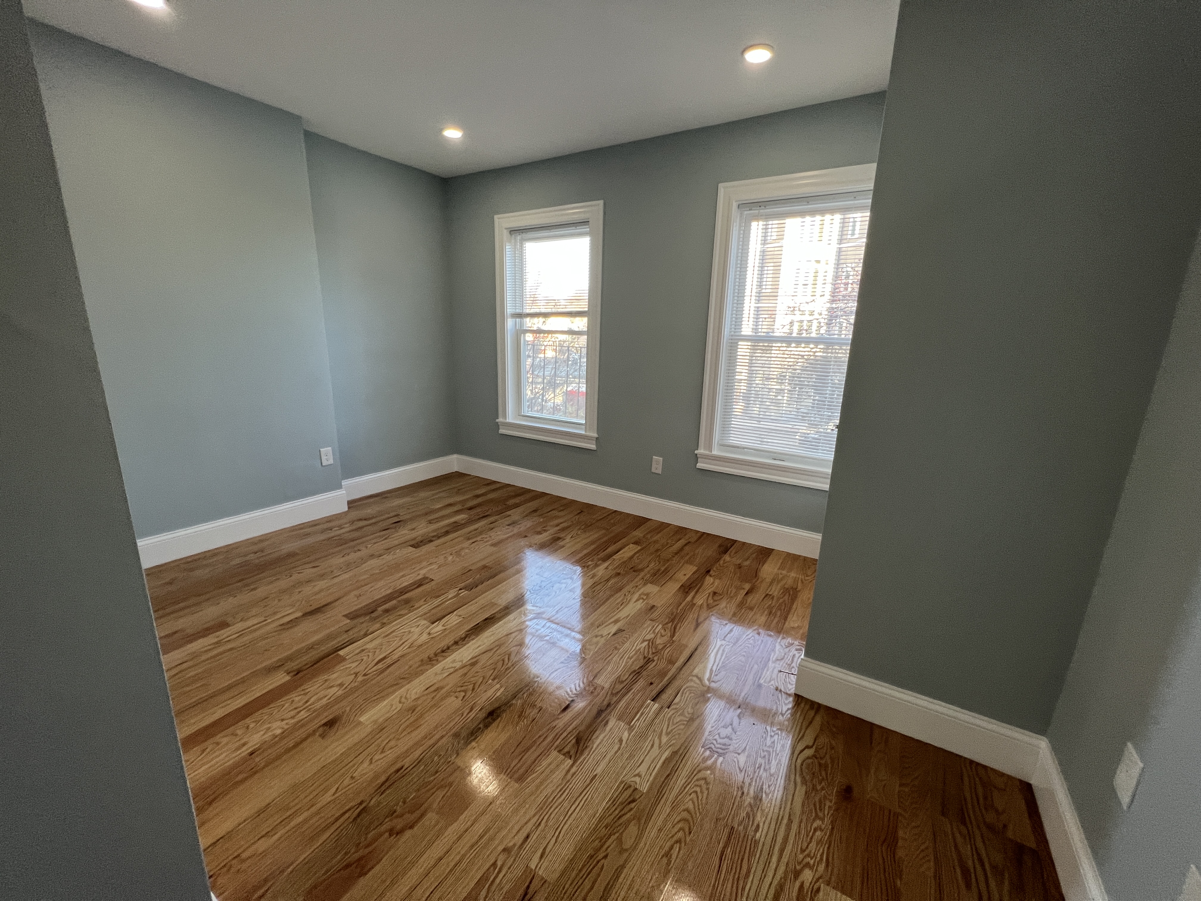 372 Oxford St, Porter Square