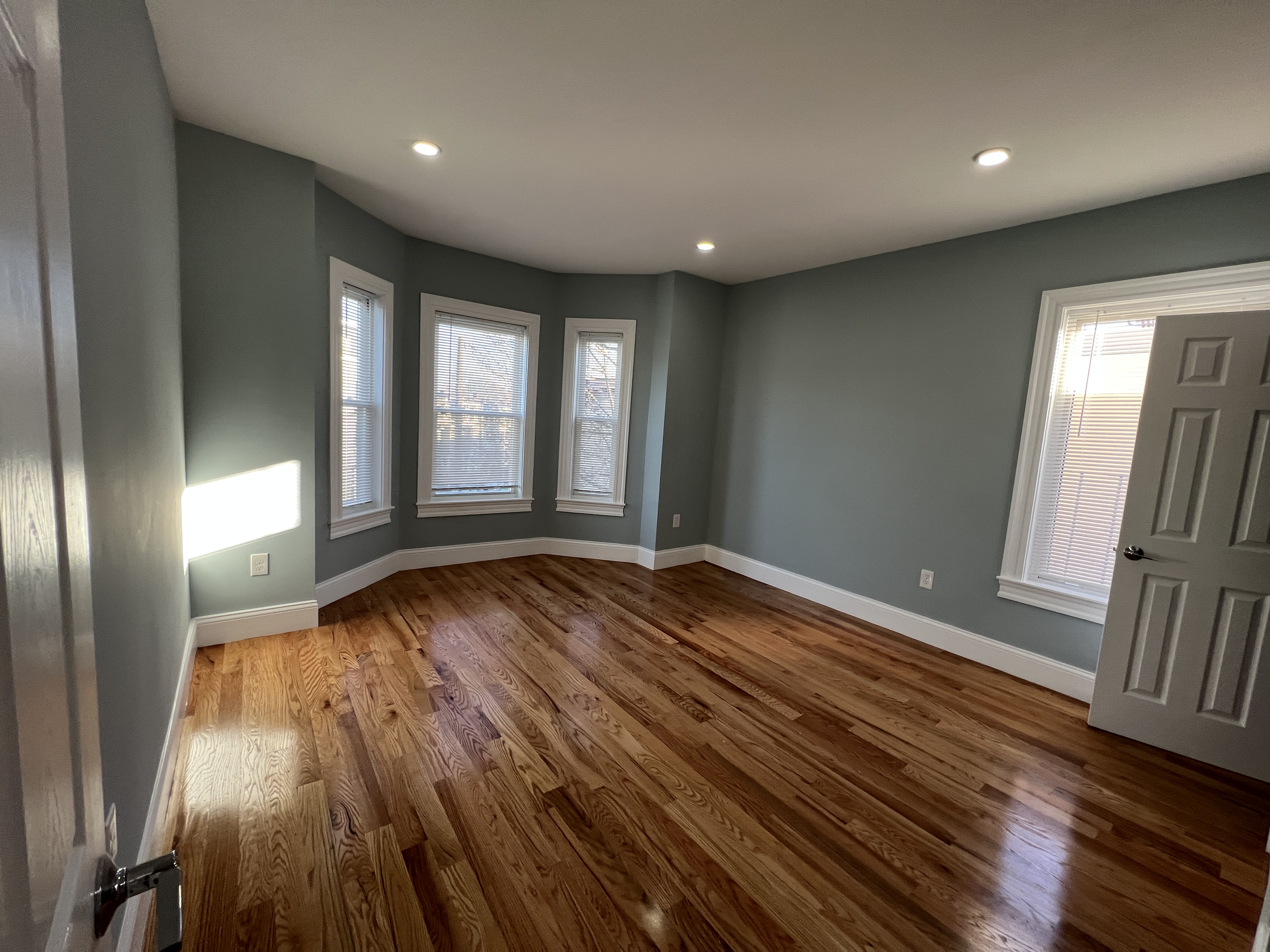 372 Oxford St, Porter Square