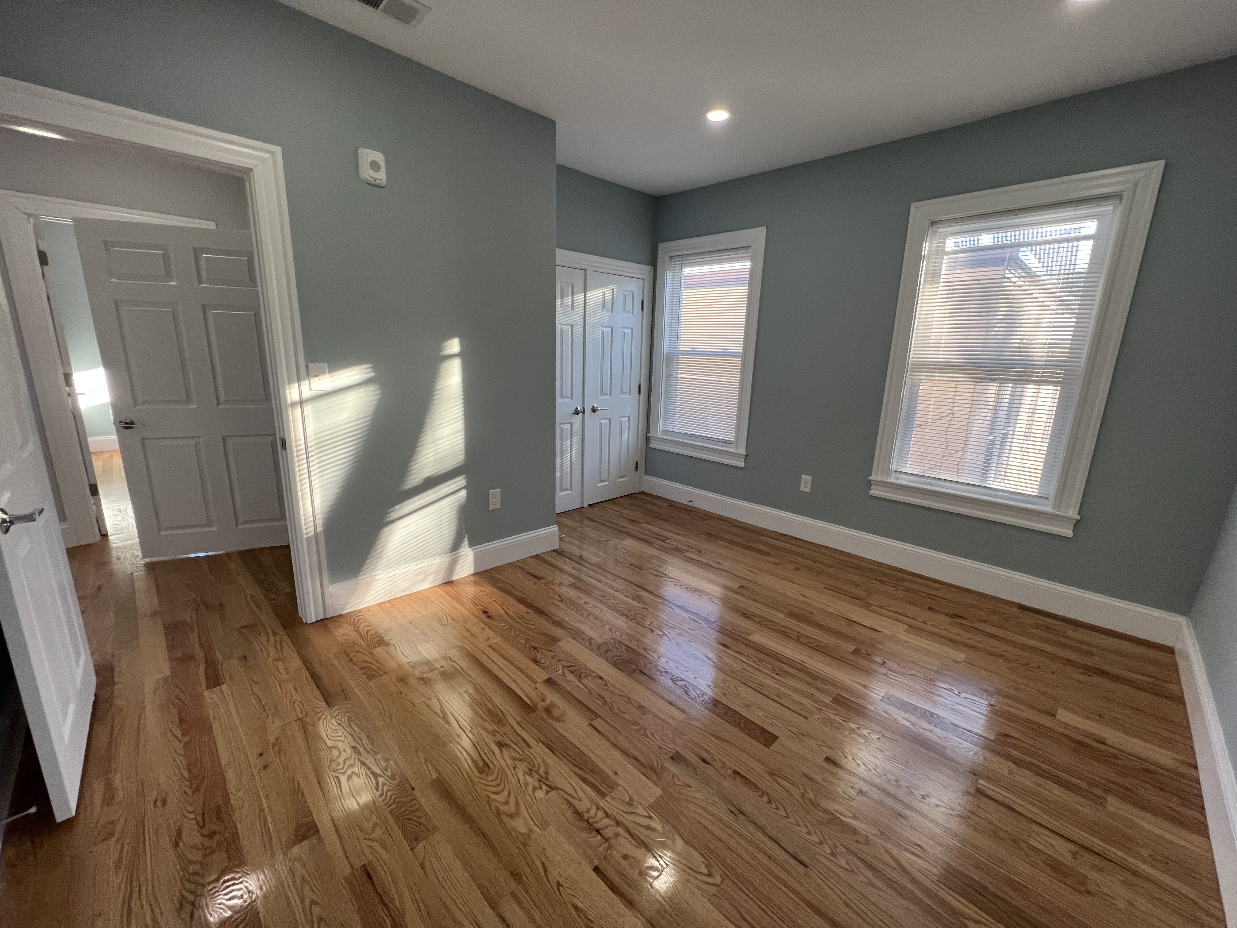 372 Oxford St, Porter Square