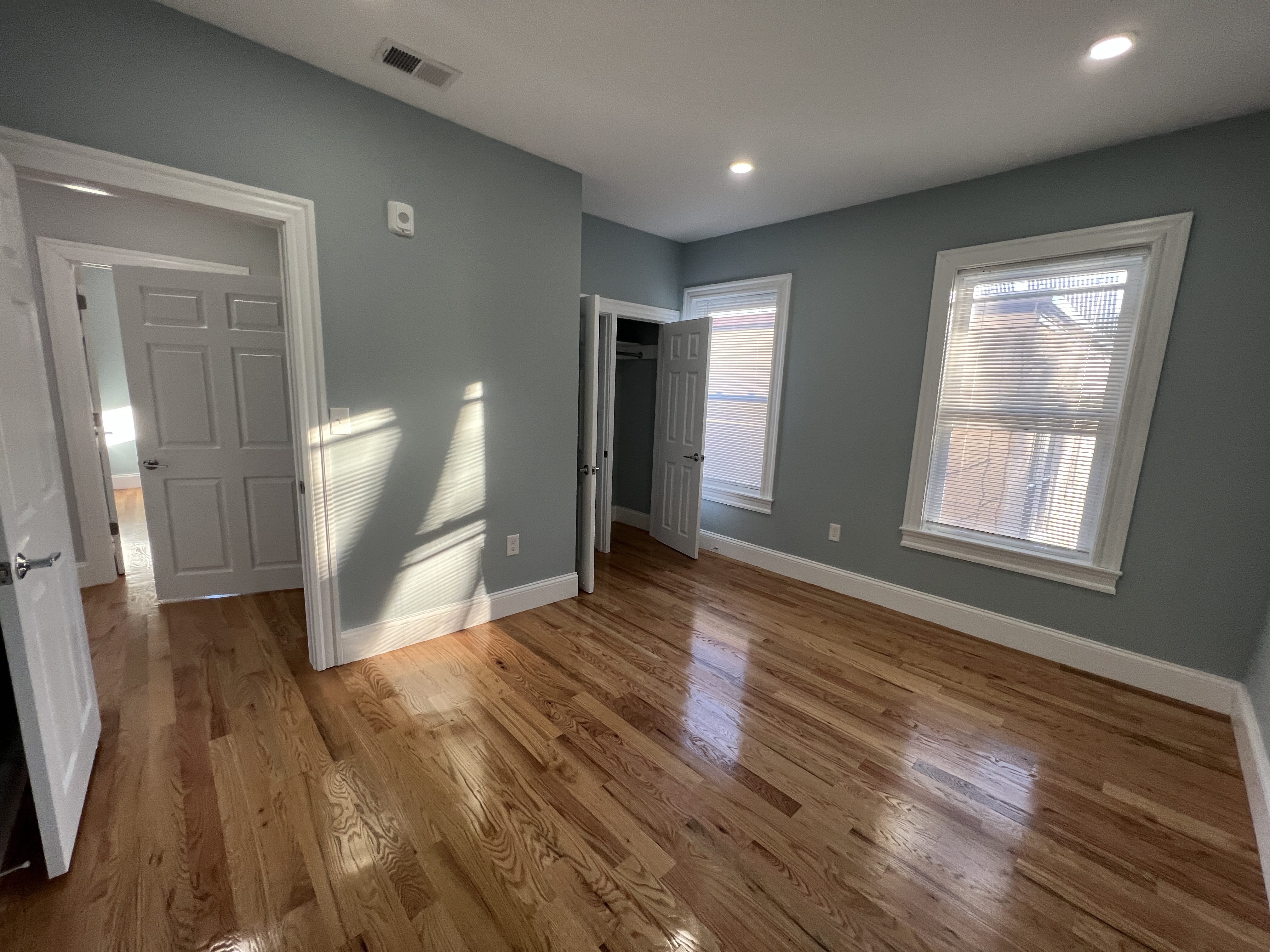 372 Oxford St, Porter Square