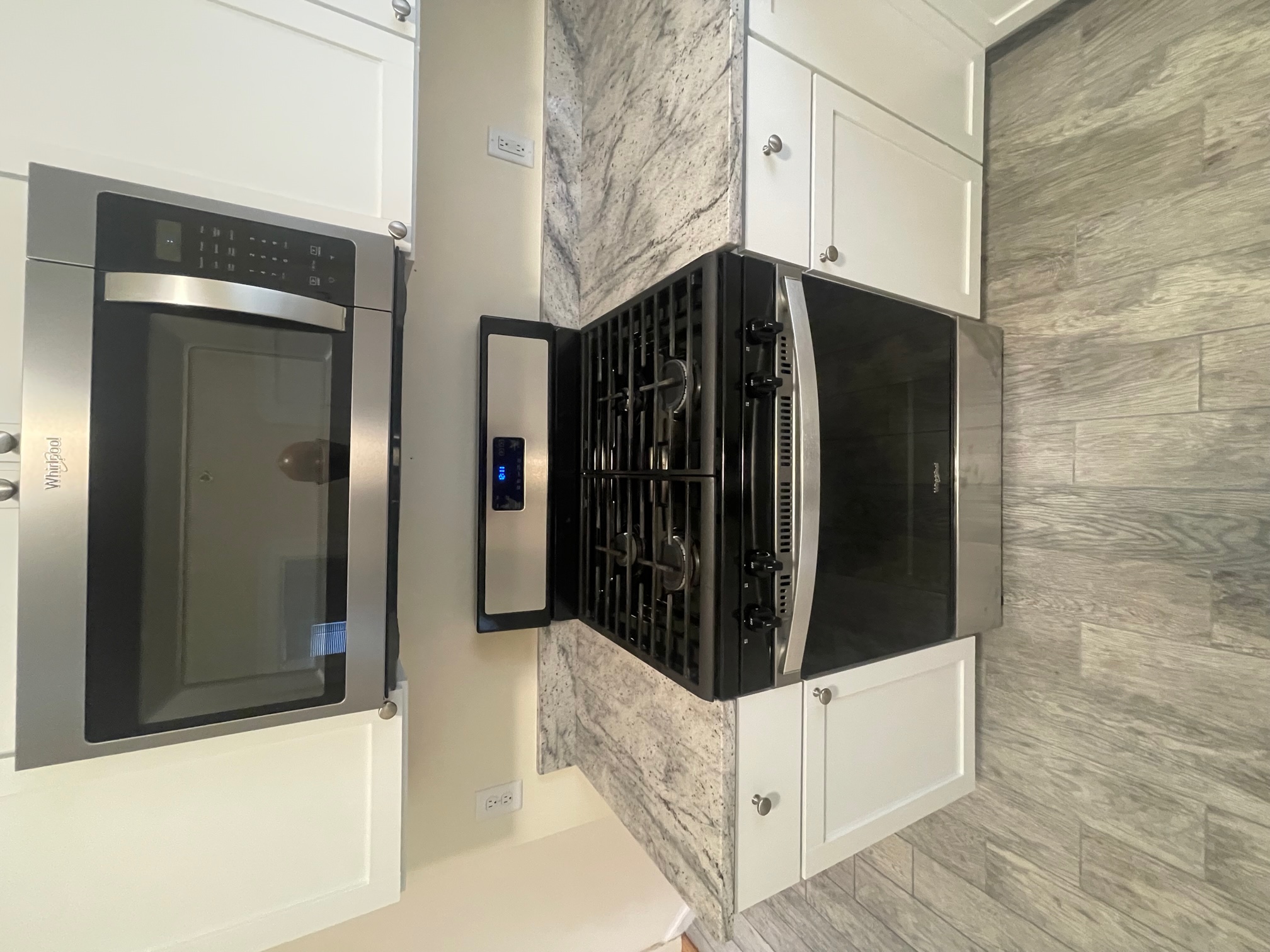 454 Broadway, Magoun Square