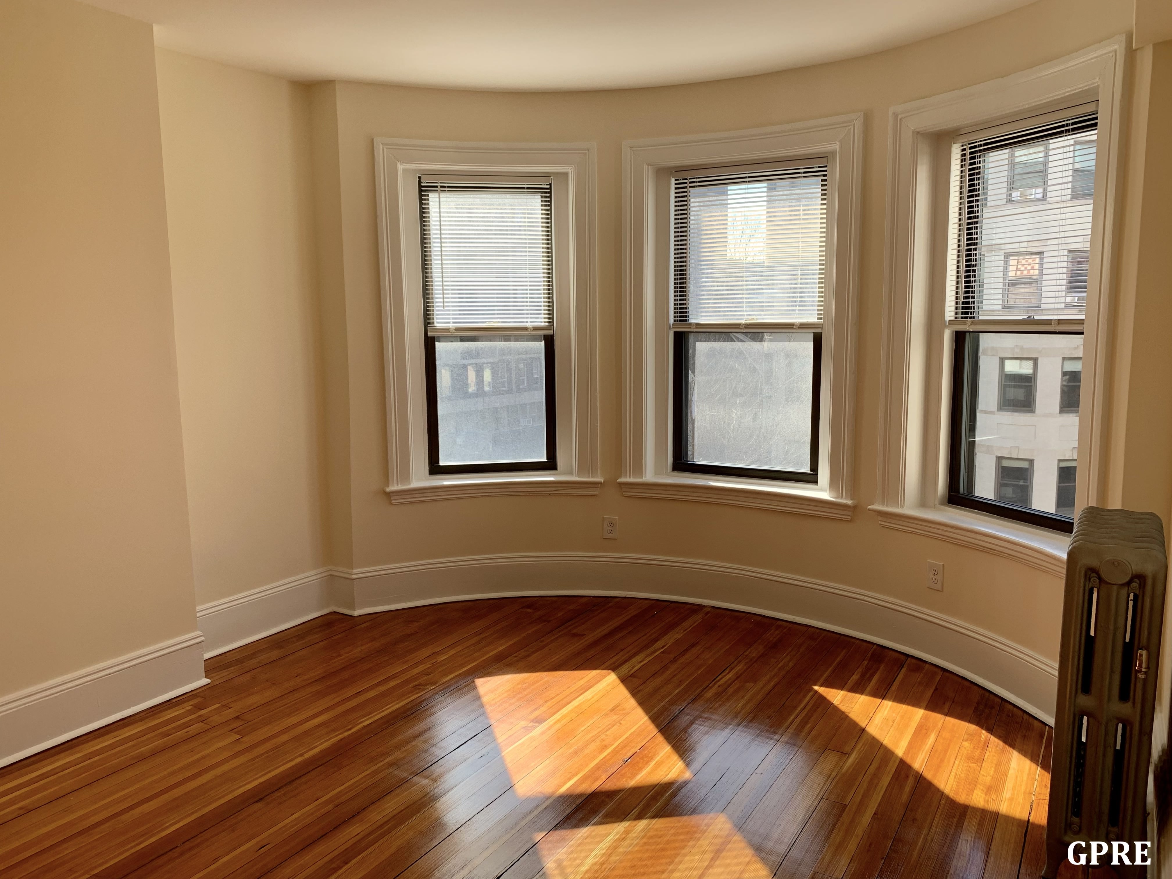 885 Massachusetts Ave, Mid Cambridge