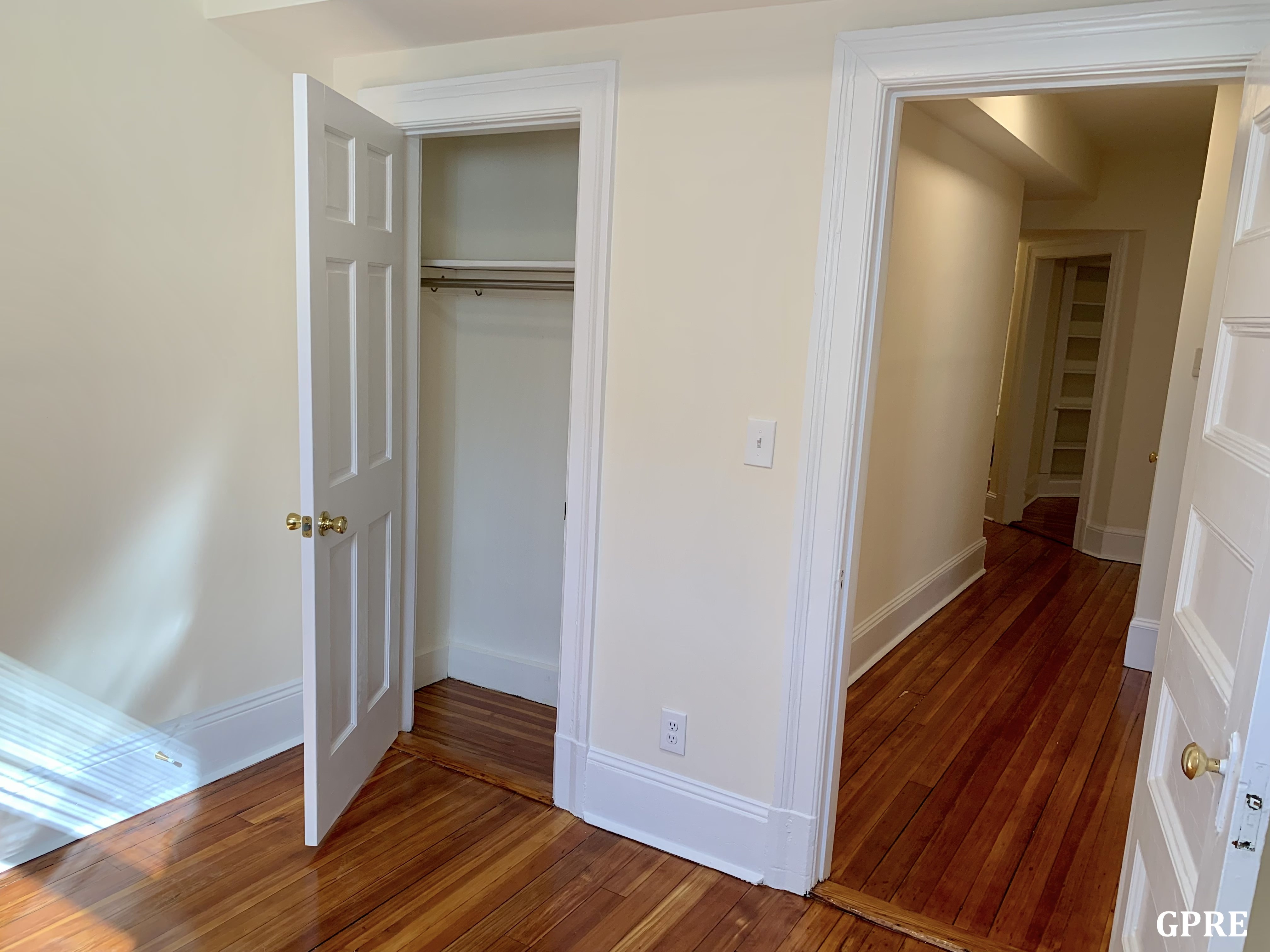 885 Massachusetts Ave, Mid Cambridge