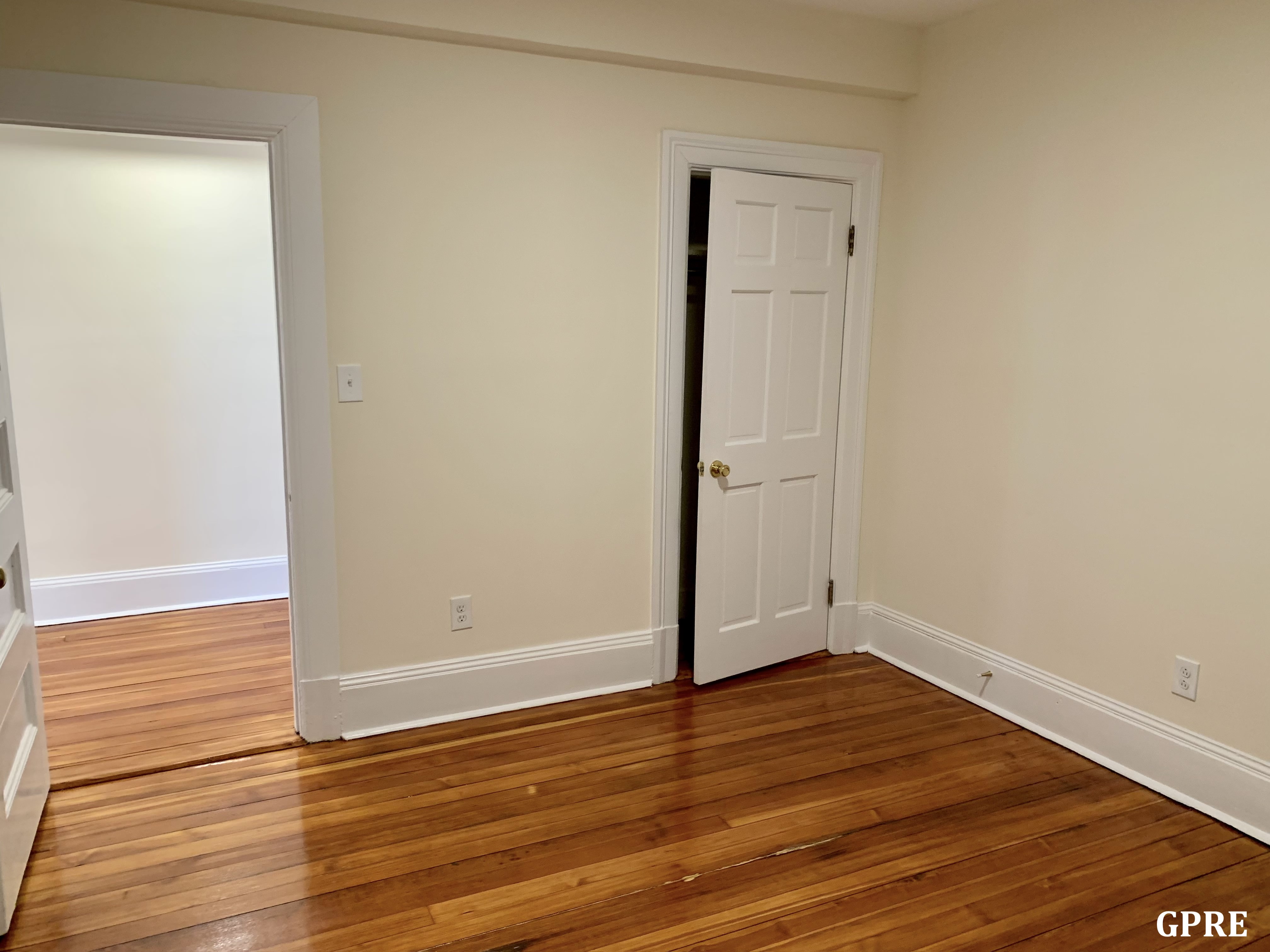 885 Massachusetts Ave, Mid Cambridge