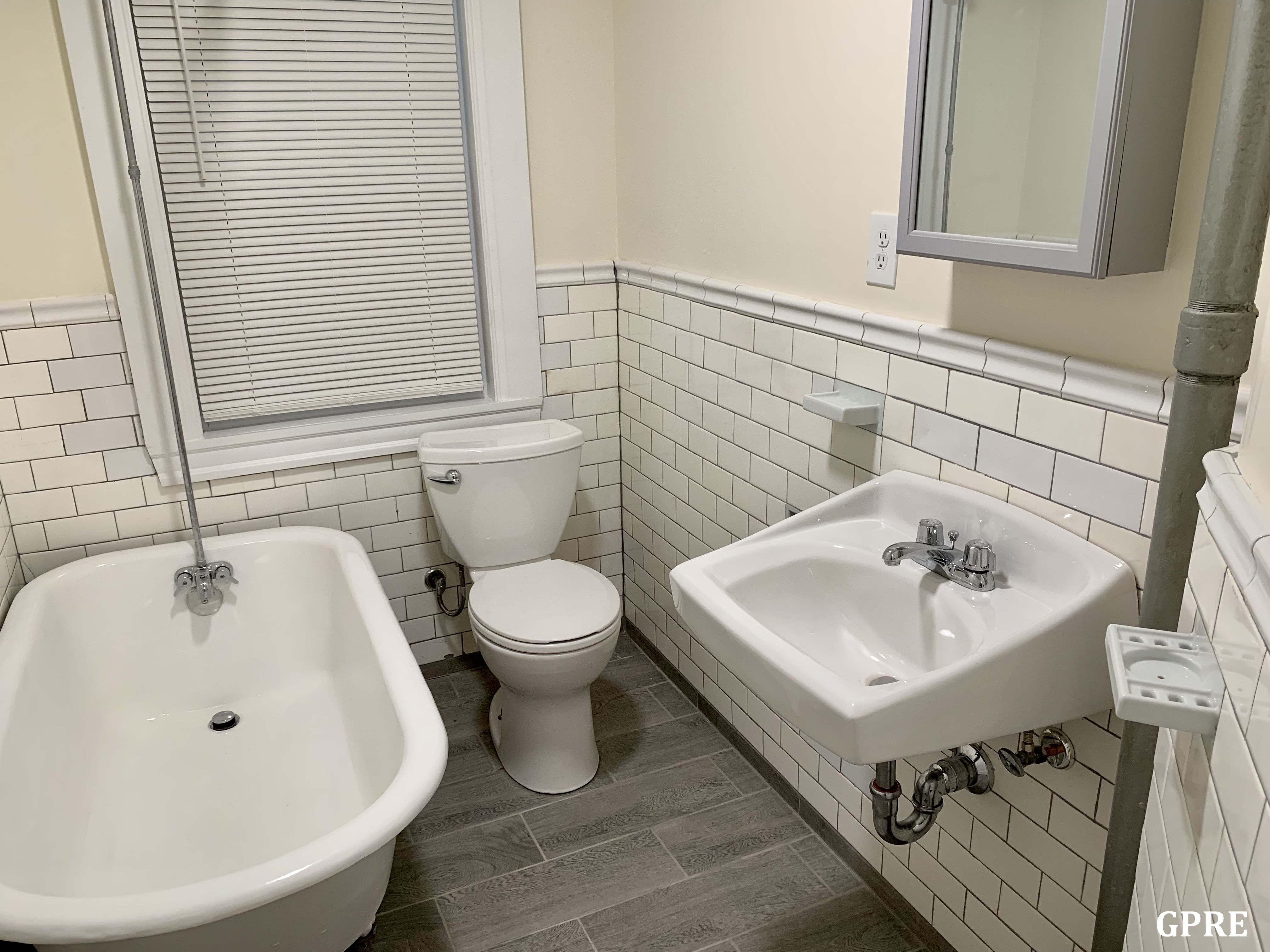 885 Massachusetts Ave, Mid Cambridge