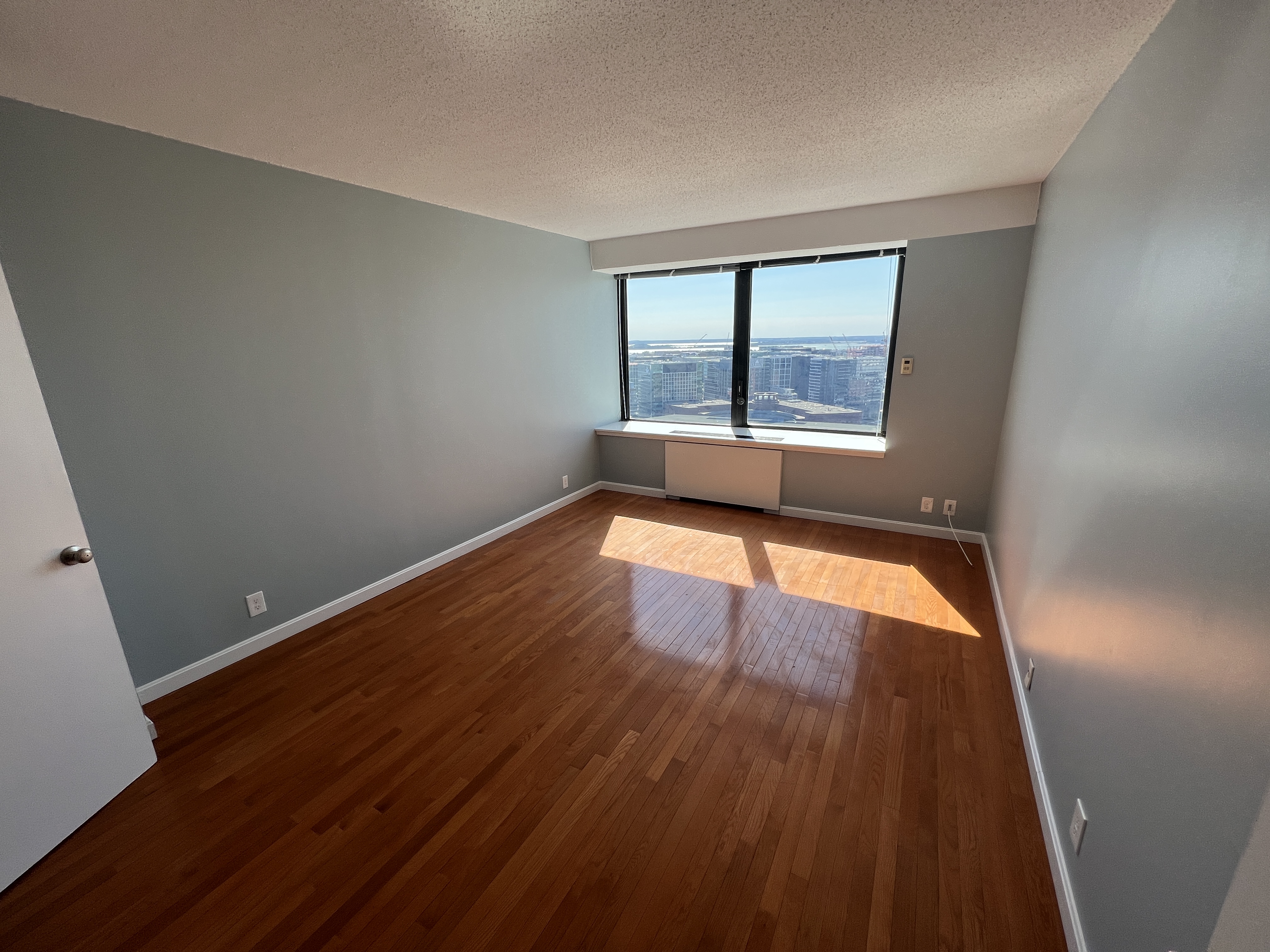 85 India Row, Waterfront