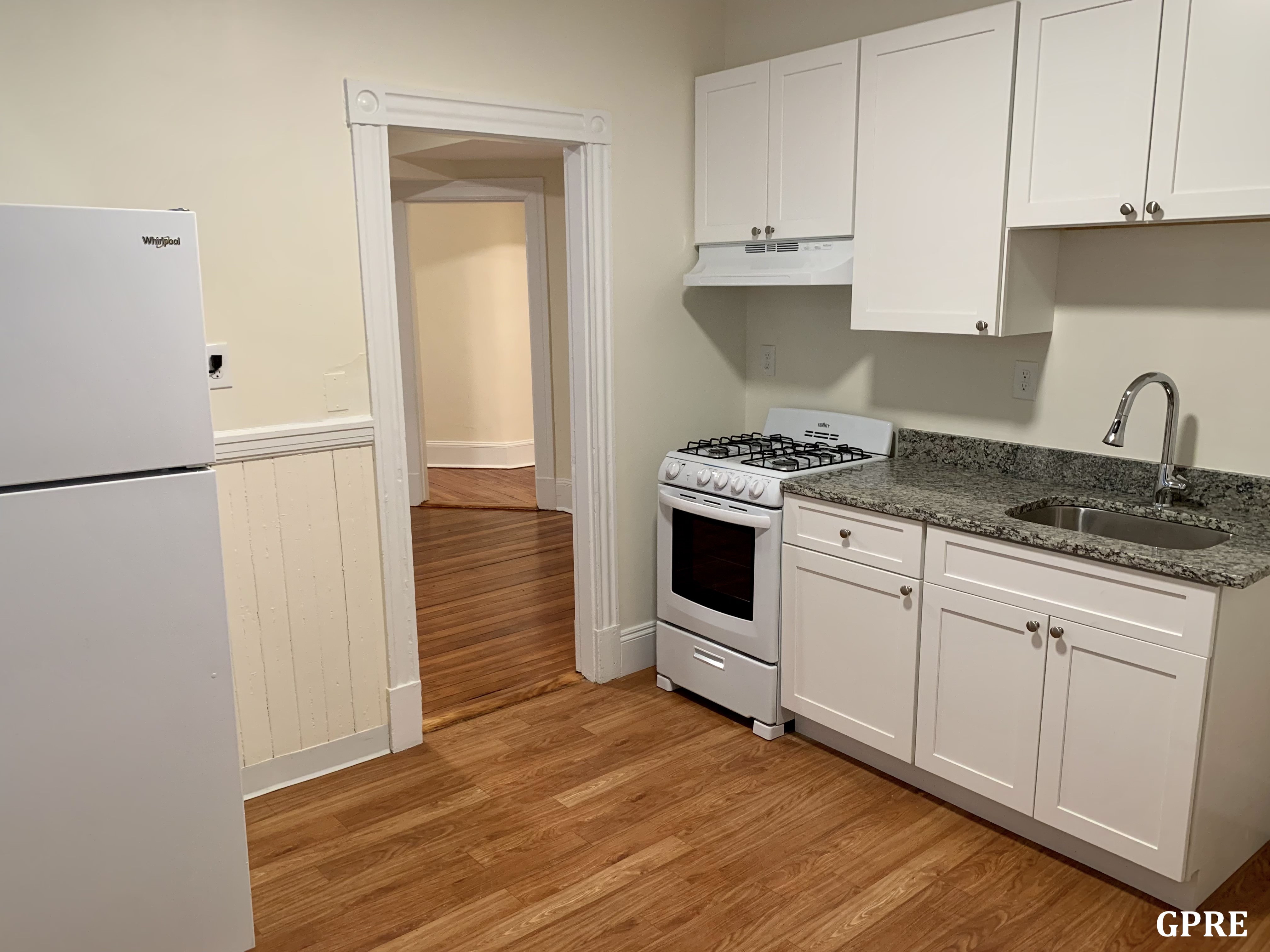 885 Massachusetts Ave, Mid Cambridge