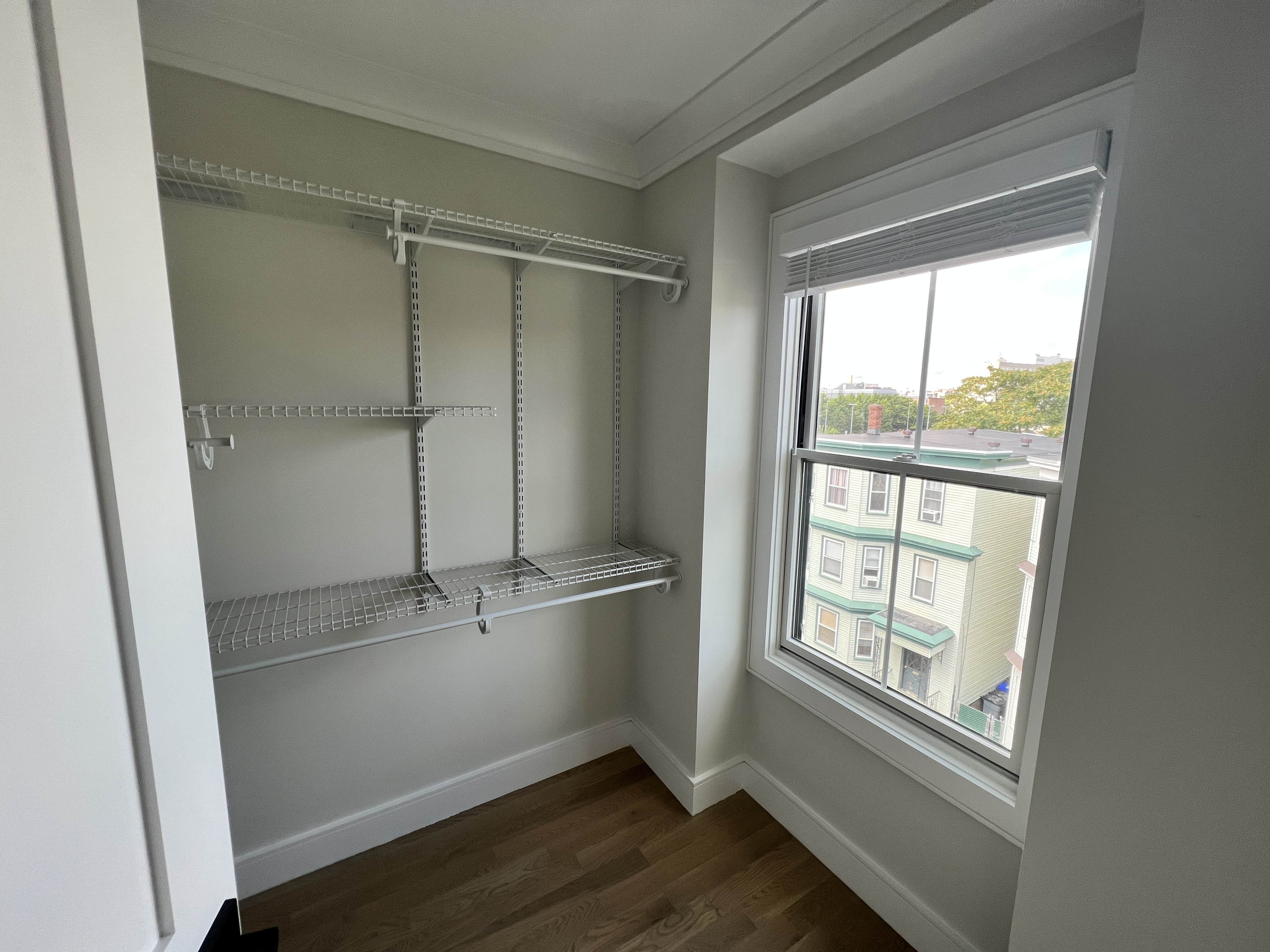 303 Maverick St, East Boston