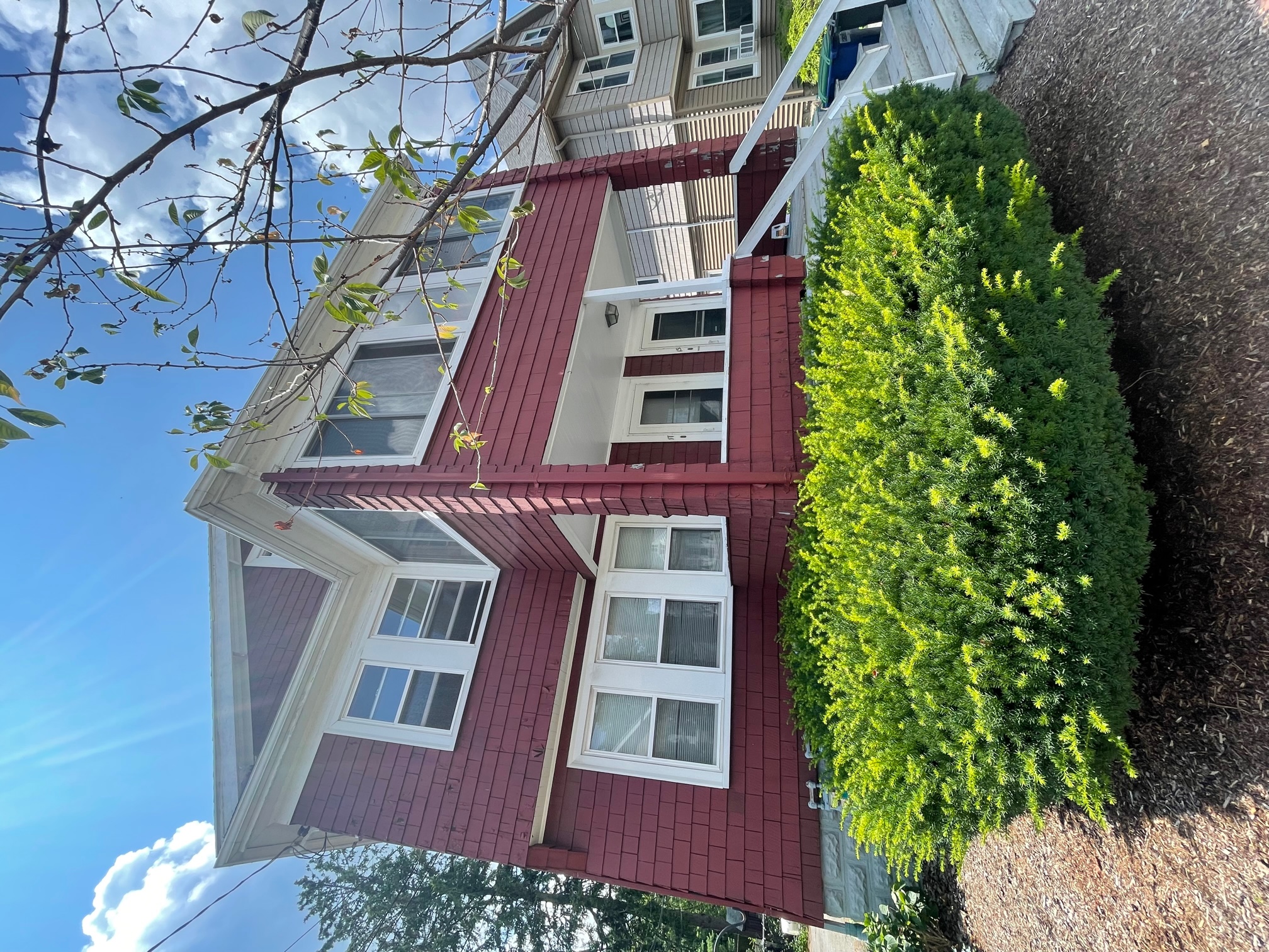 15 Irvington Rd, West Somerville