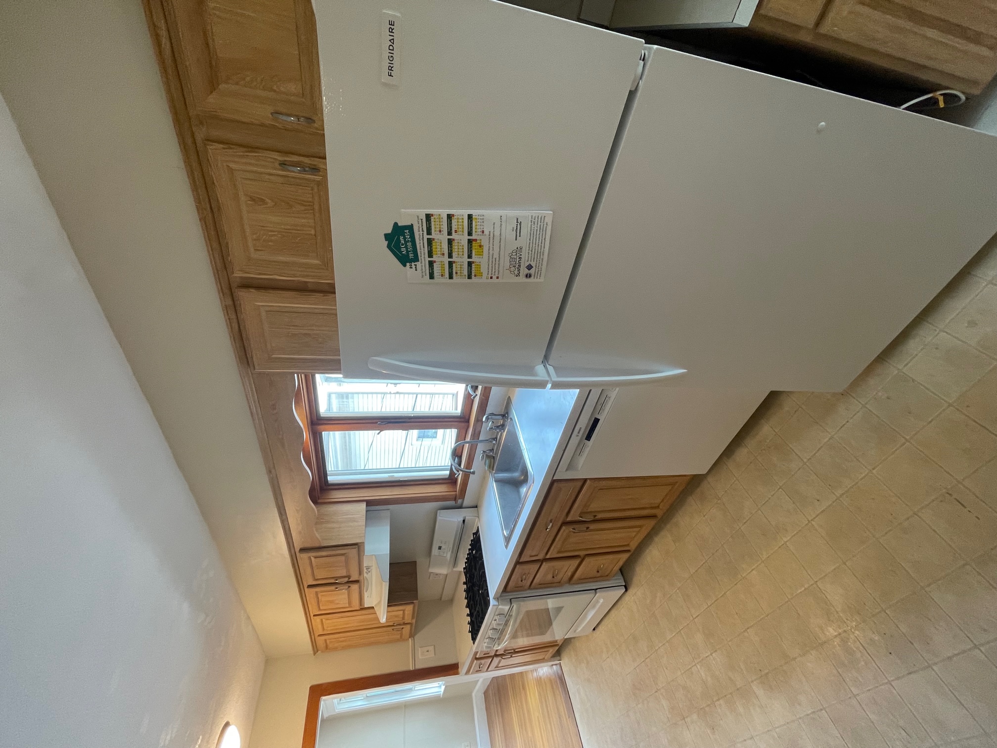 15 Irvington Rd, West Somerville