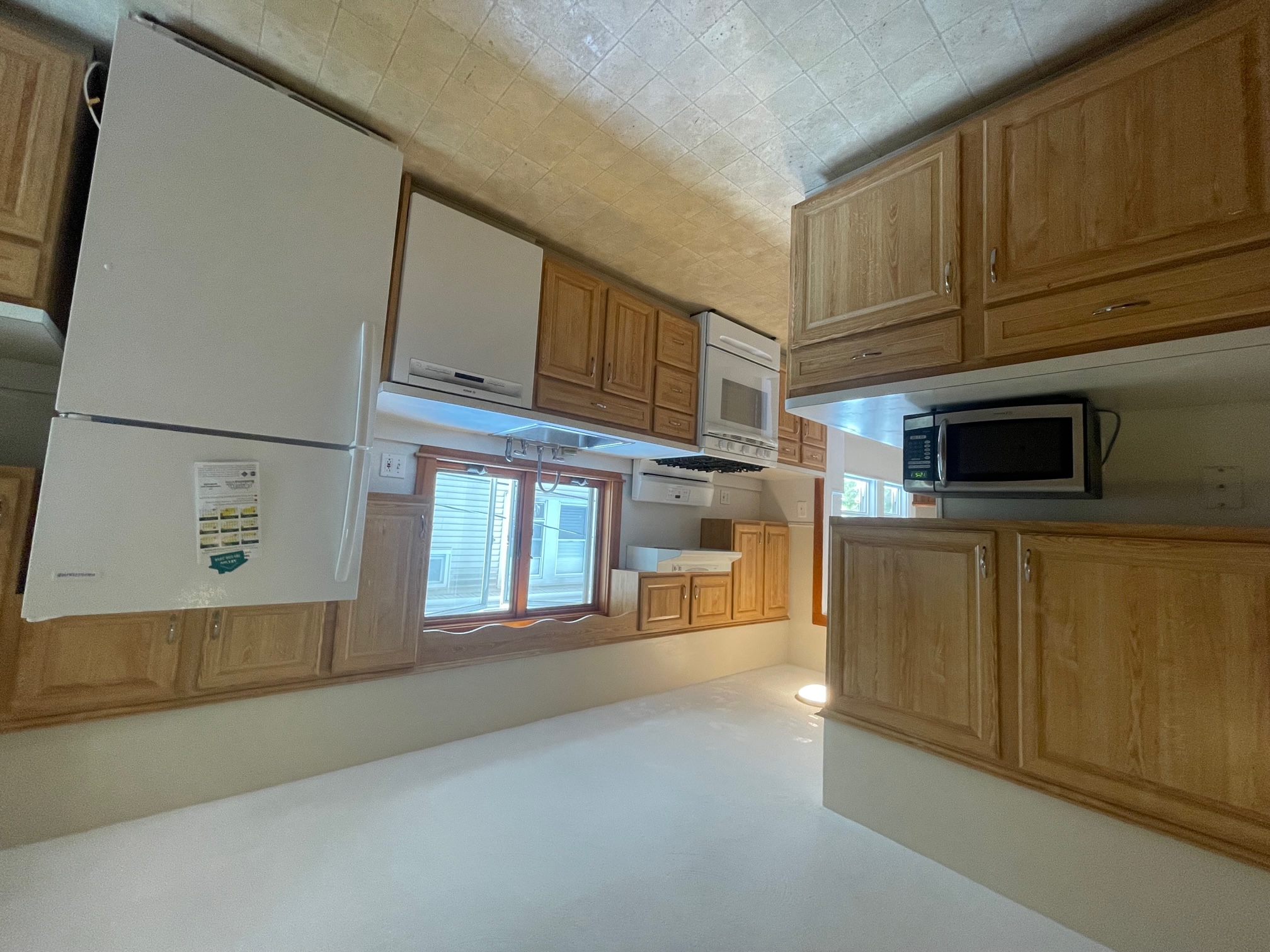 15 Irvington Rd, West Somerville