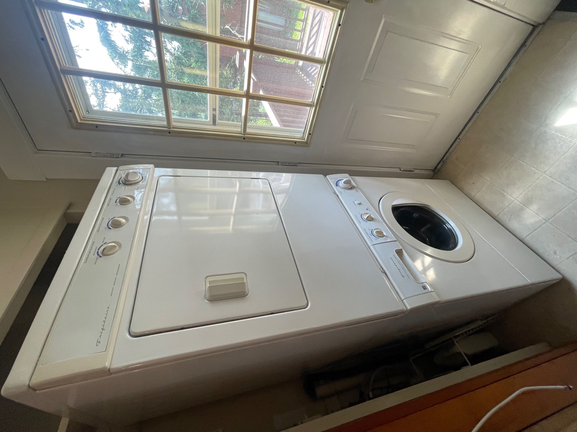 15 Irvington Rd, West Somerville