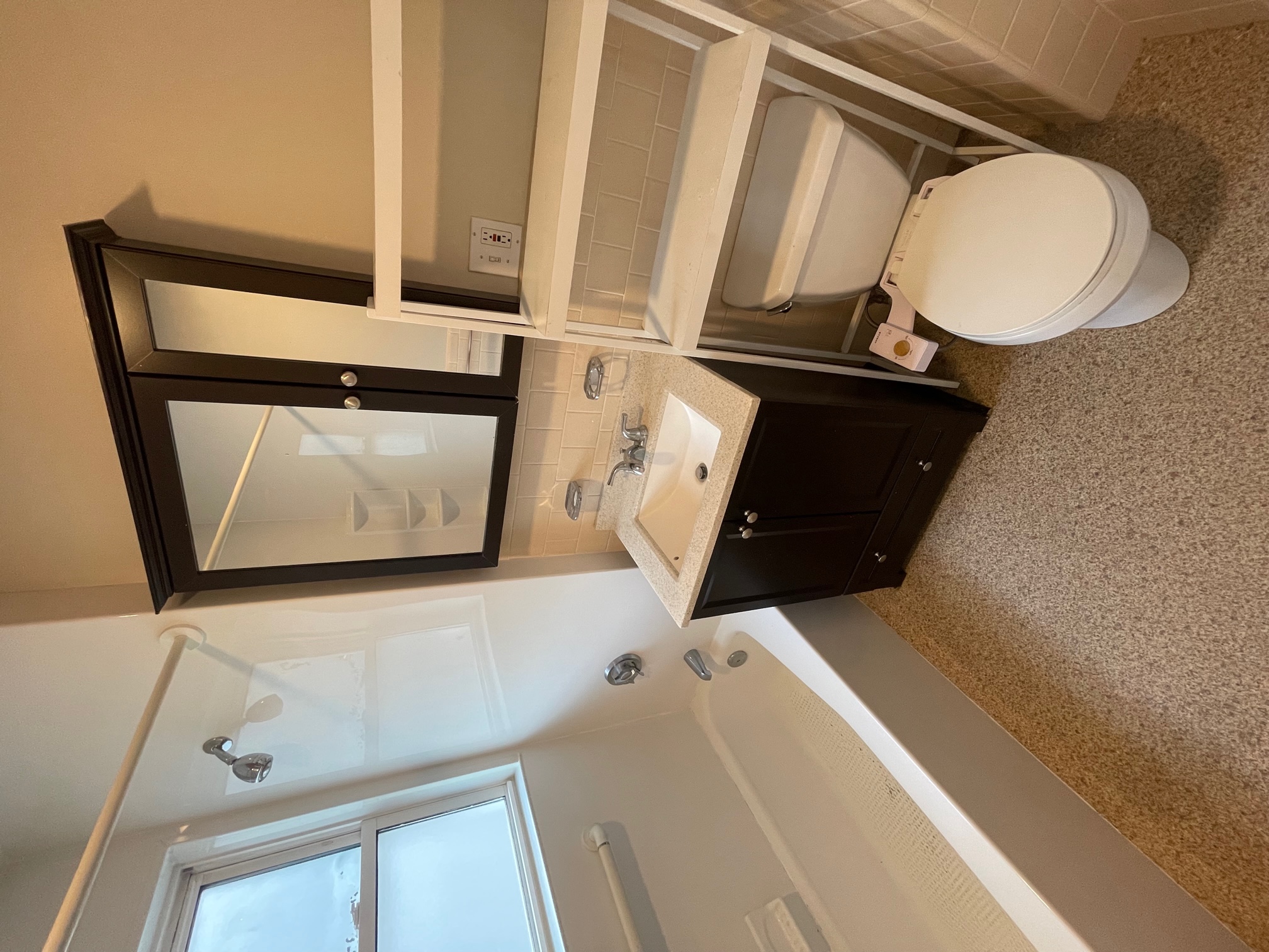 15 Irvington Rd, West Somerville