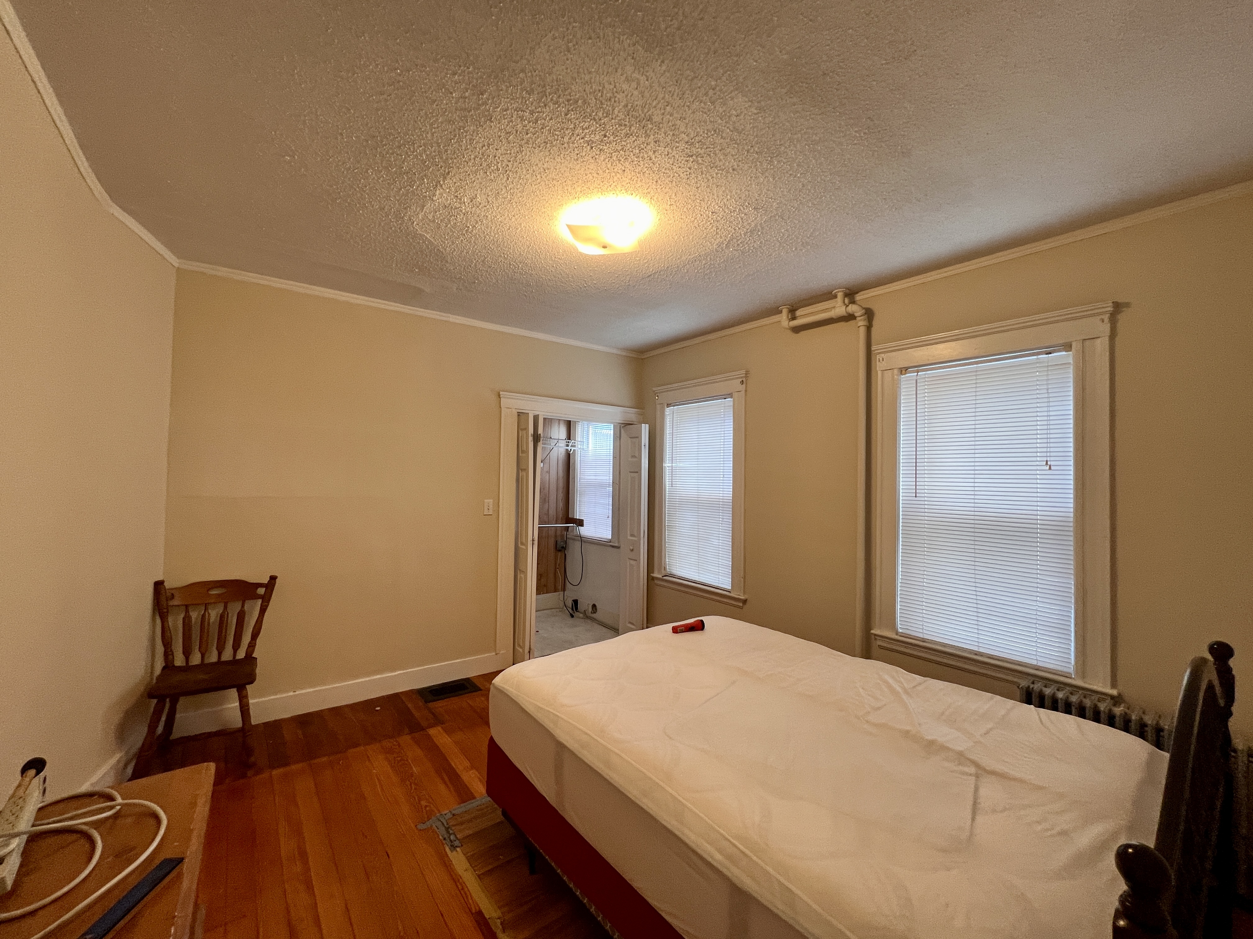 22 Walnut Rd, Winter Hill